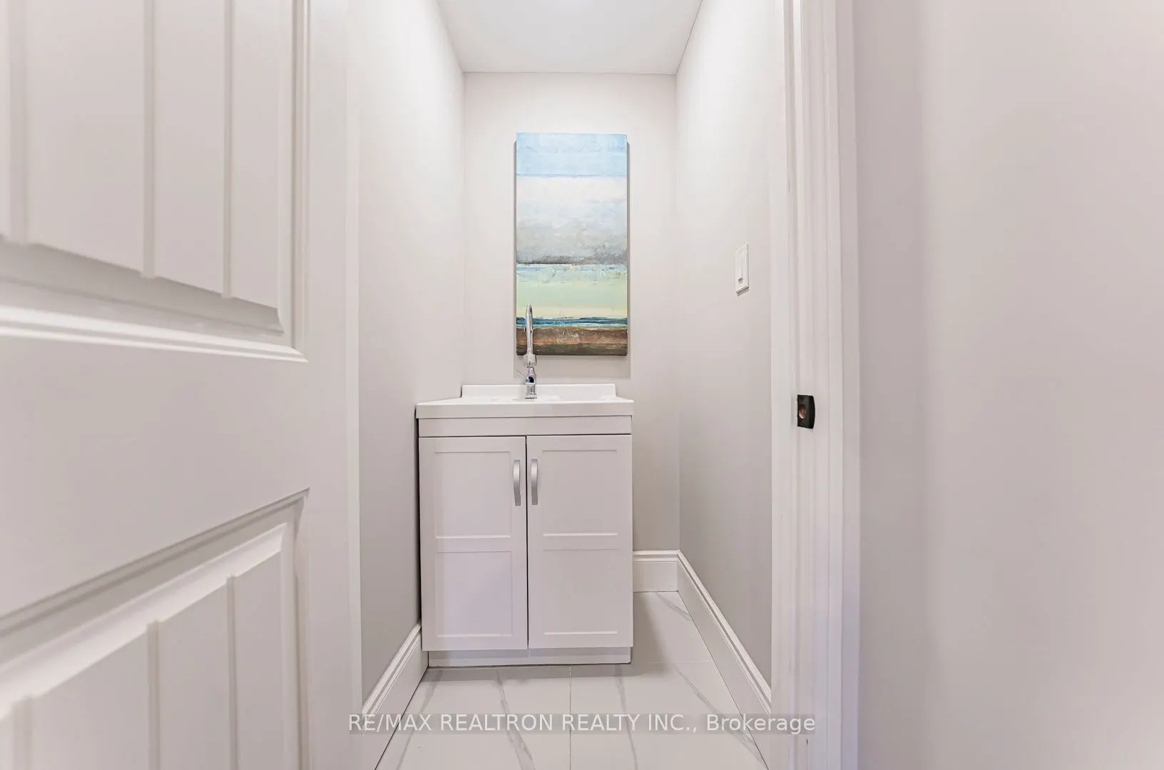 221 Old Orchard Circle