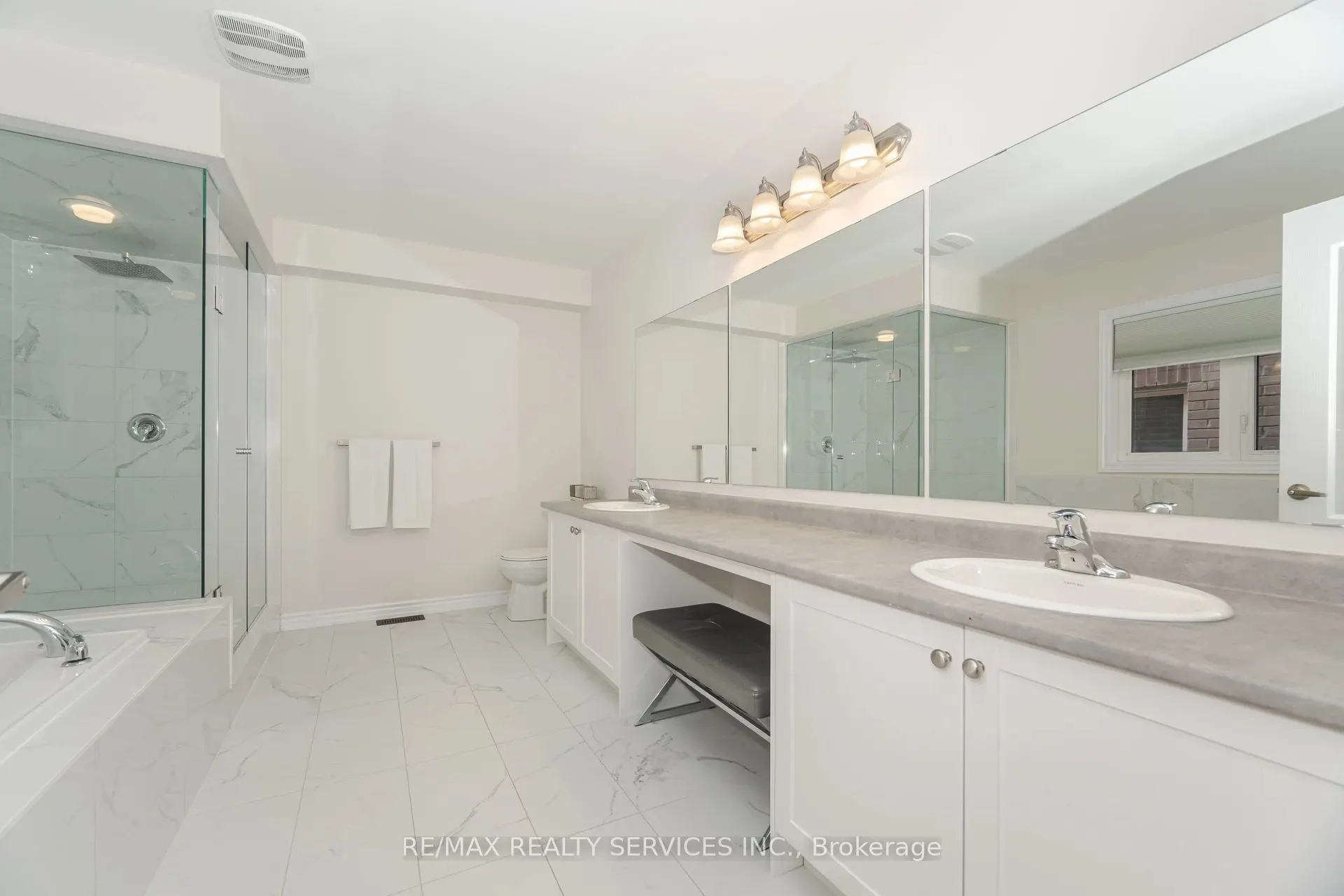 112 Newhouse Boulevard