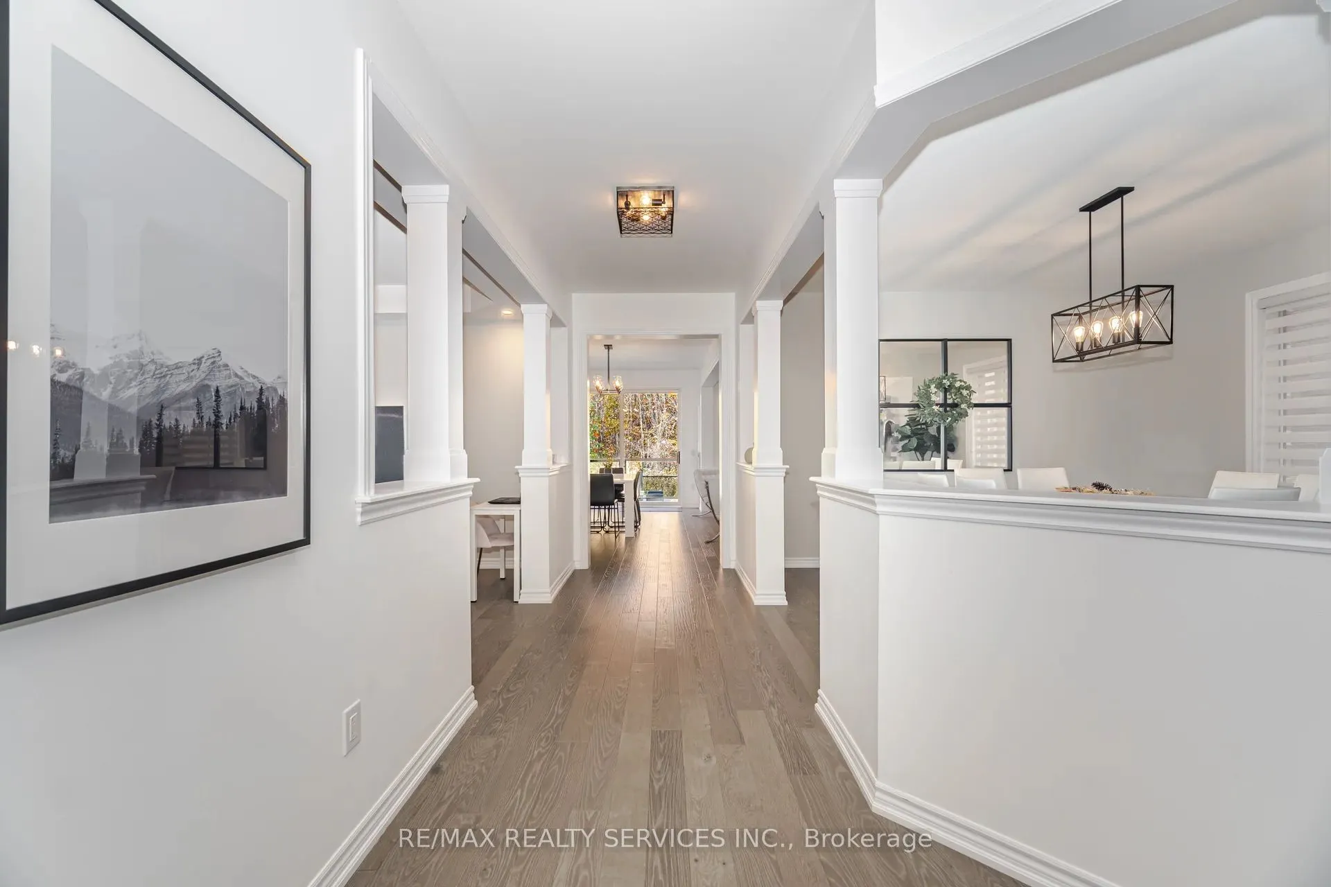 112 Newhouse Boulevard