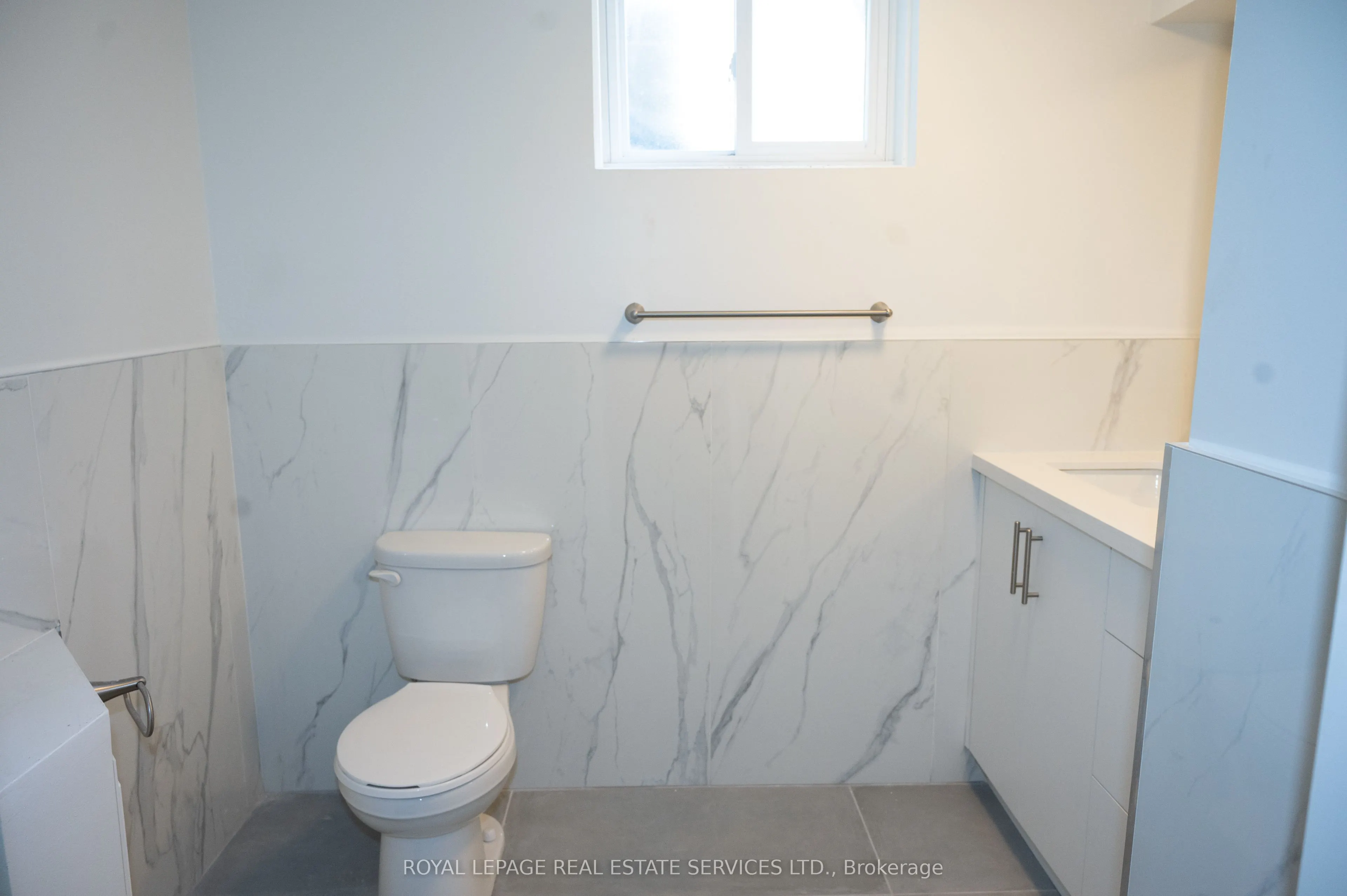 35 Silverhill Drive, #Lower