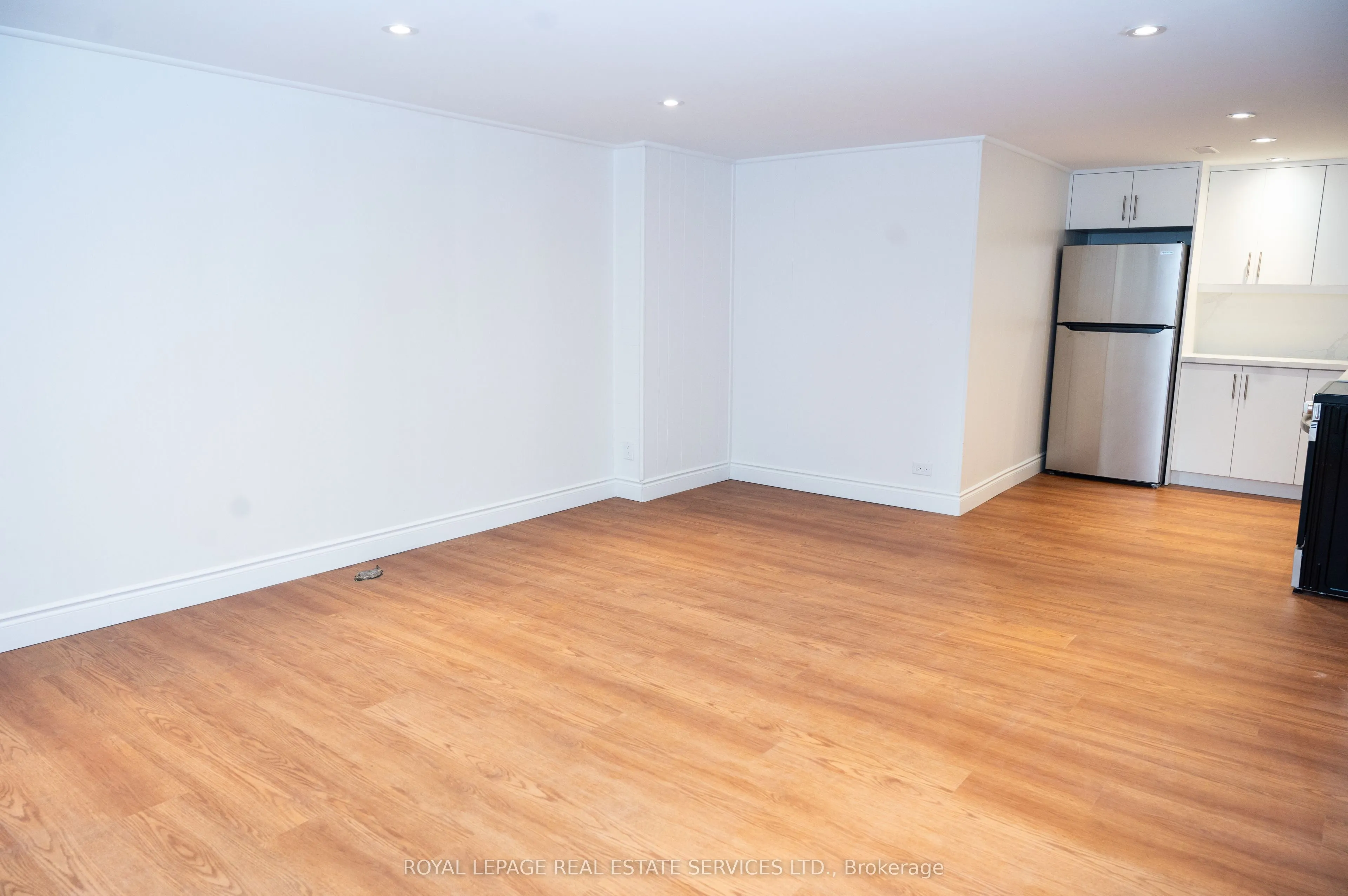 35 Silverhill Drive, #Lower