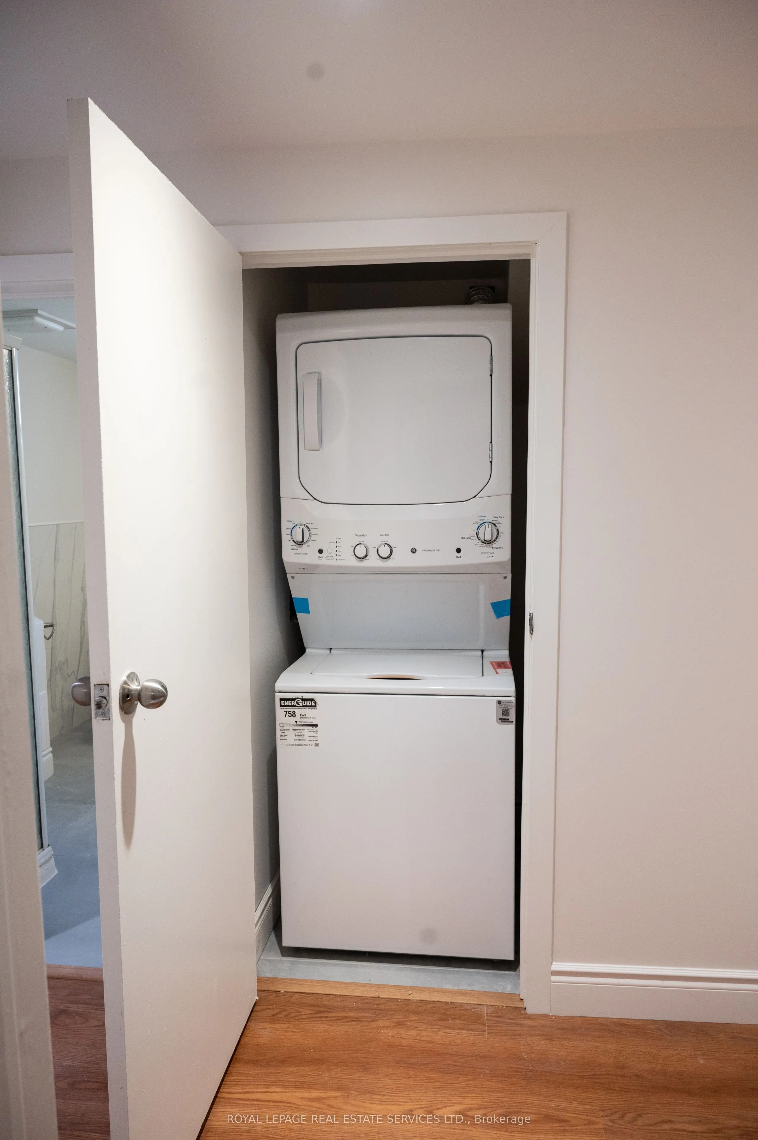 35 Silverhill Drive, #Lower