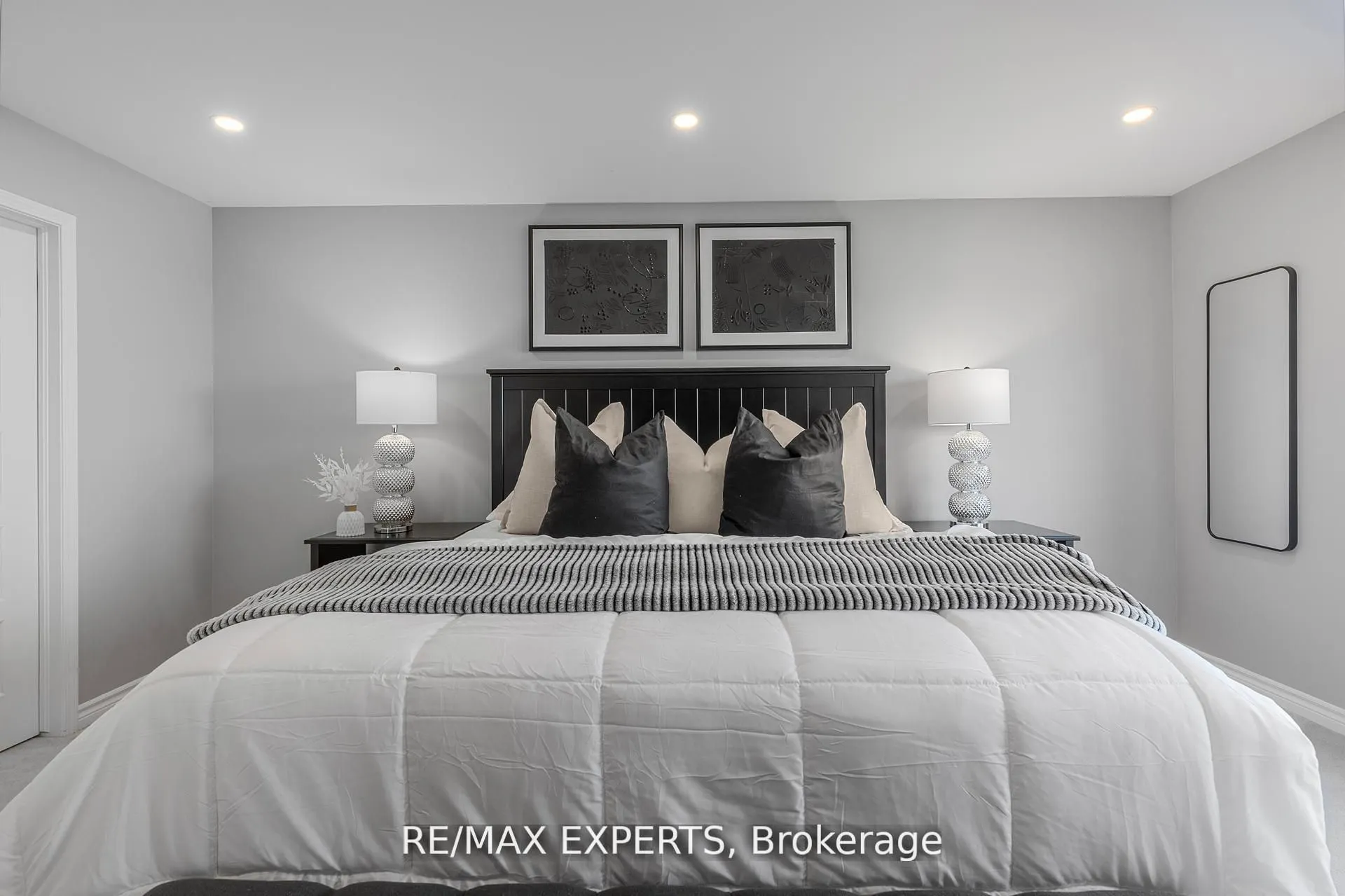 1295 Kovachik Boulevard