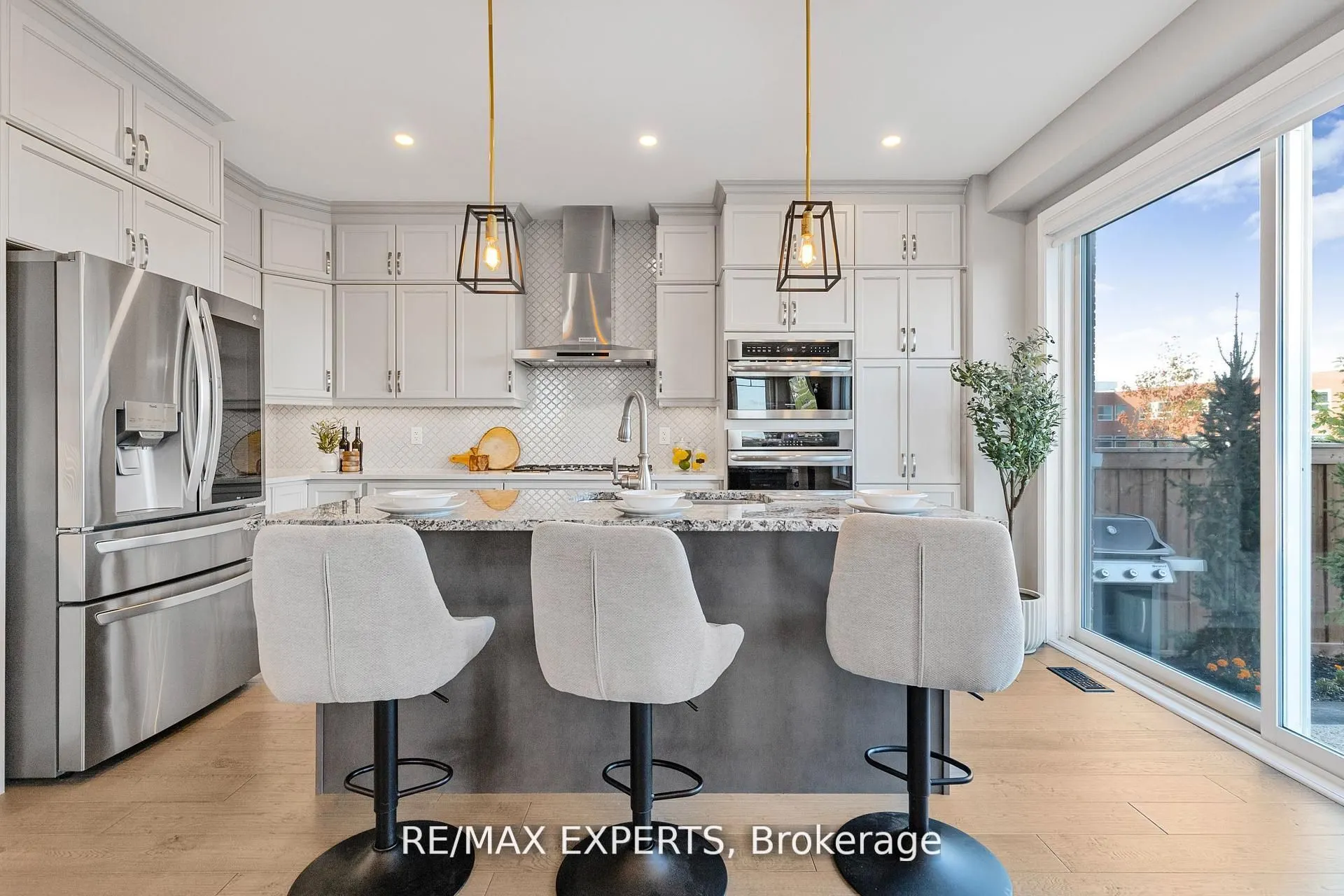 1295 Kovachik Boulevard