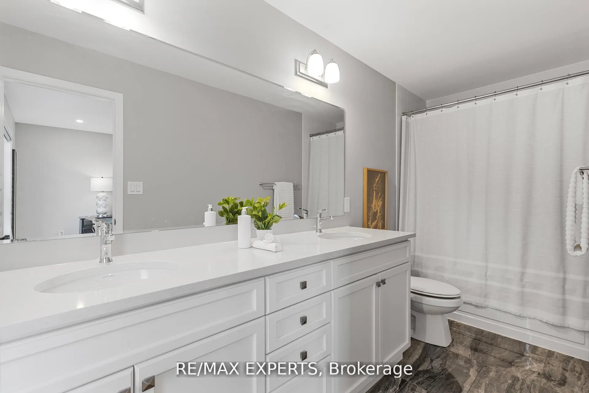 1295 Kovachik Boulevard