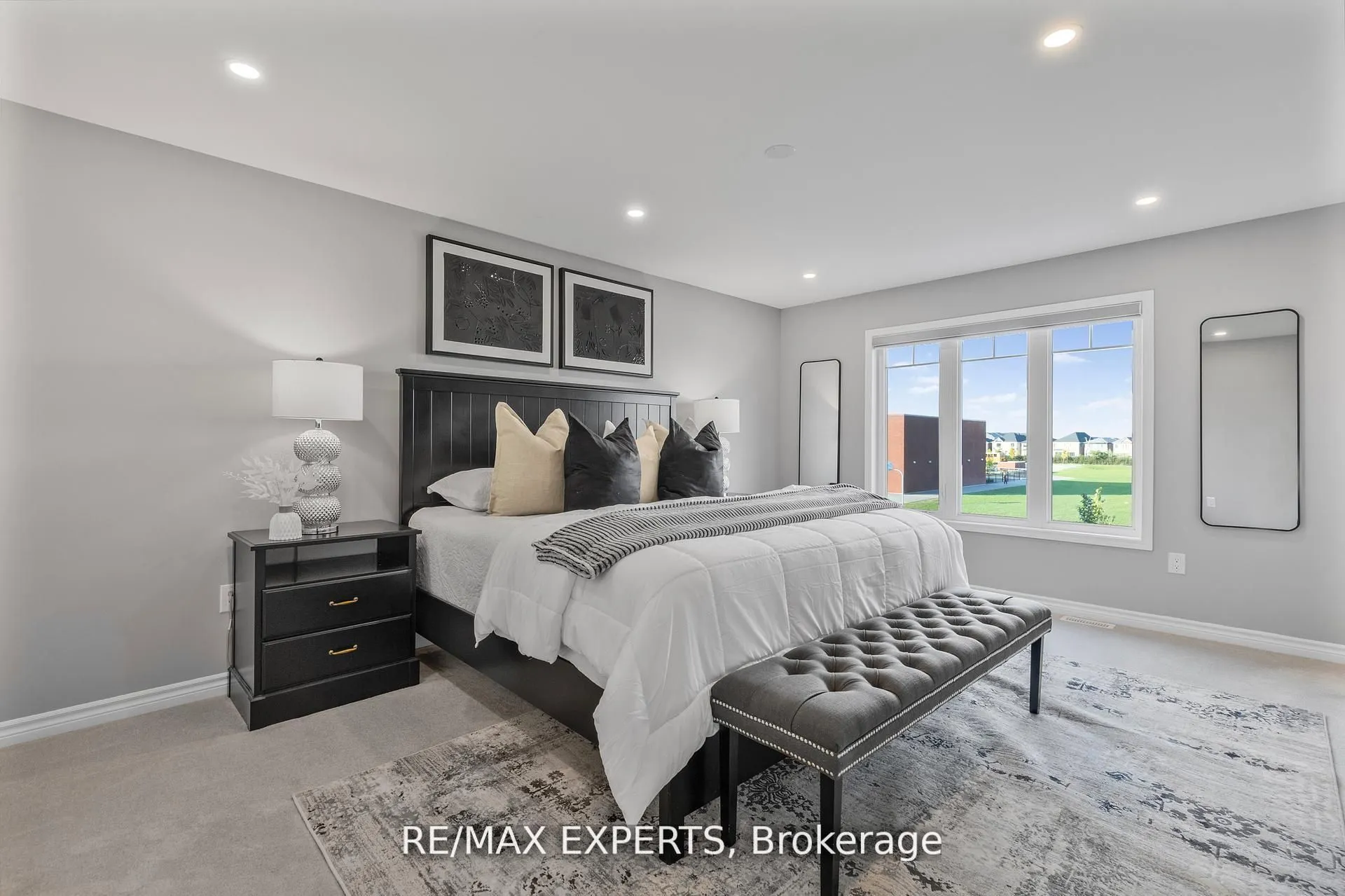 1295 Kovachik Boulevard