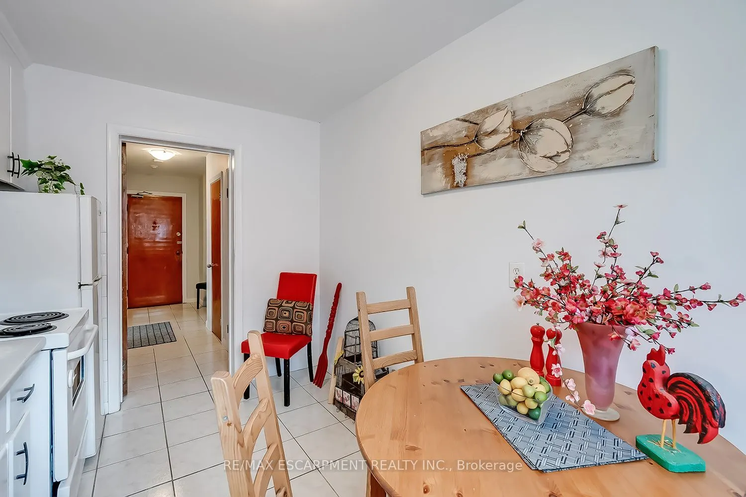 2128 Harris Crescent, #7