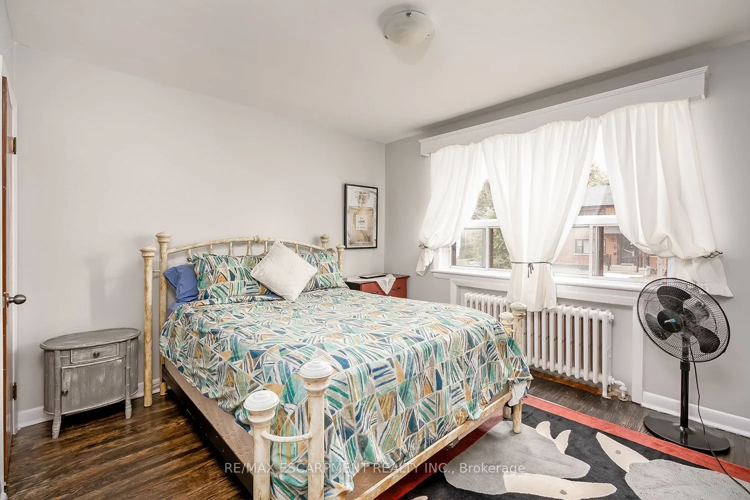 2128 Harris Crescent, #7