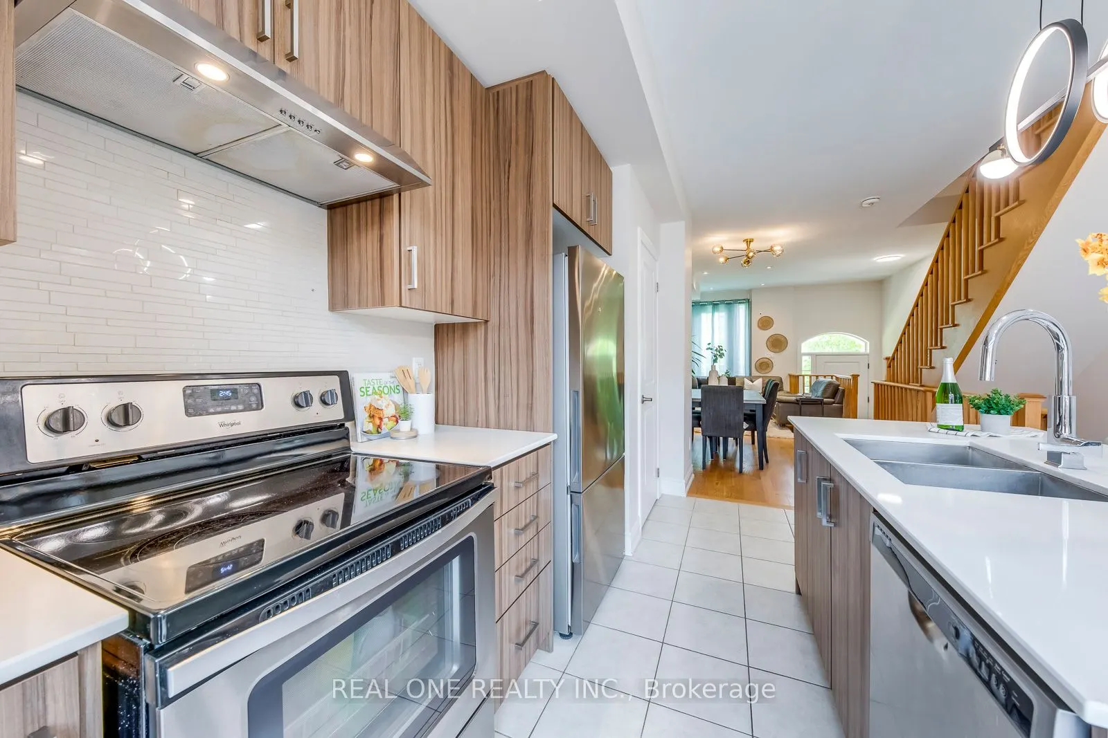 69 Edward Horton Crescent, #117