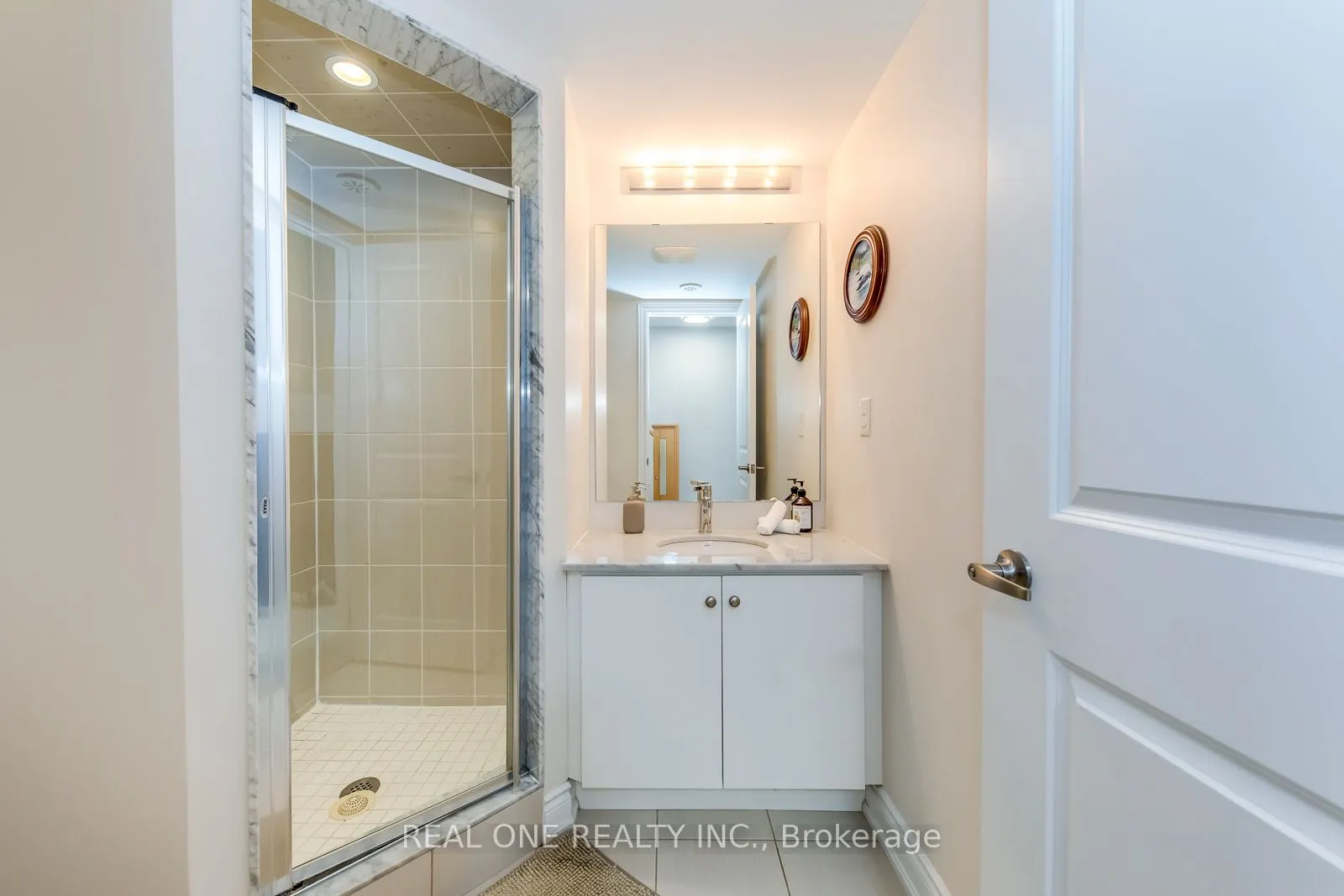 69 Edward Horton Crescent, #117