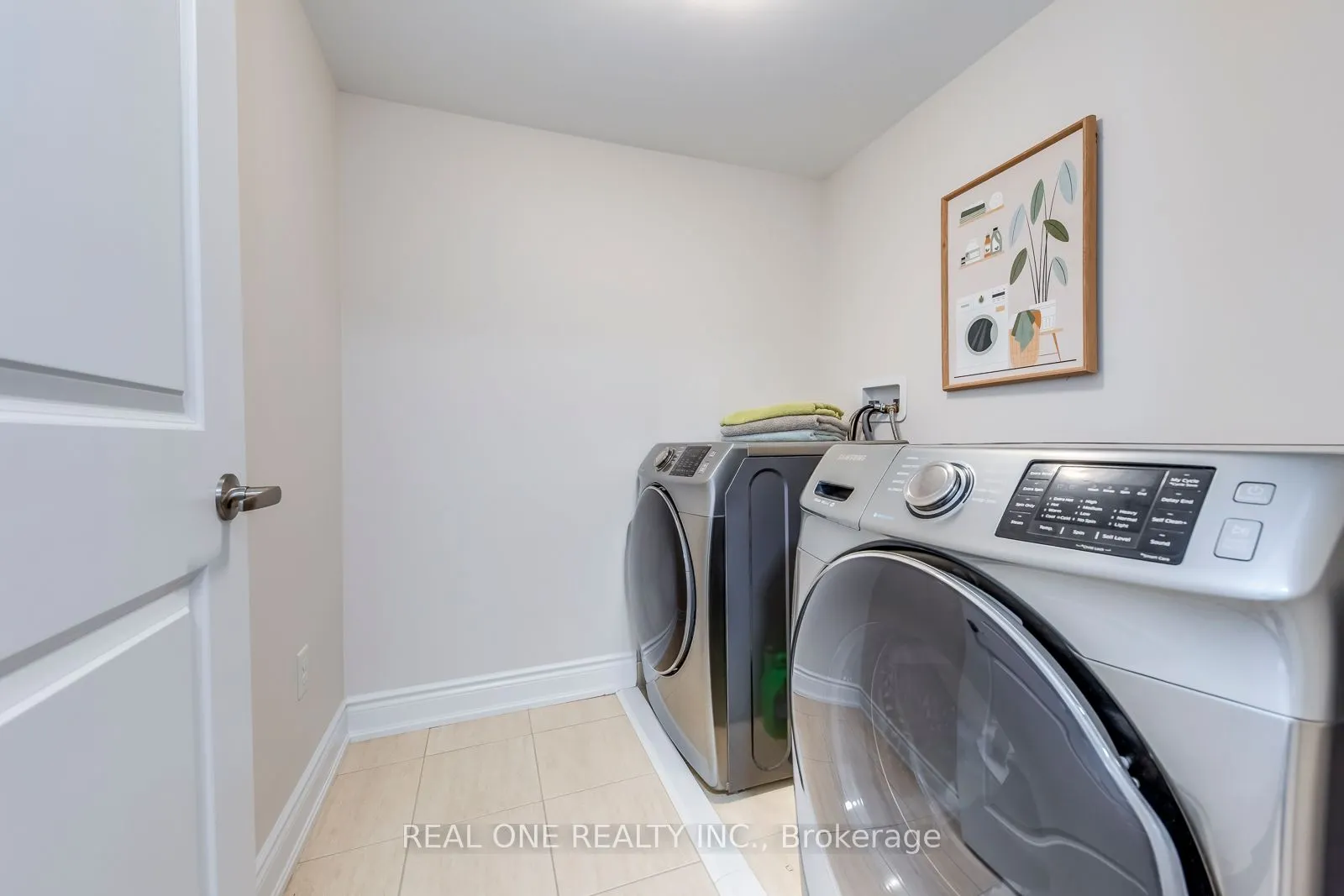 69 Edward Horton Crescent, #117