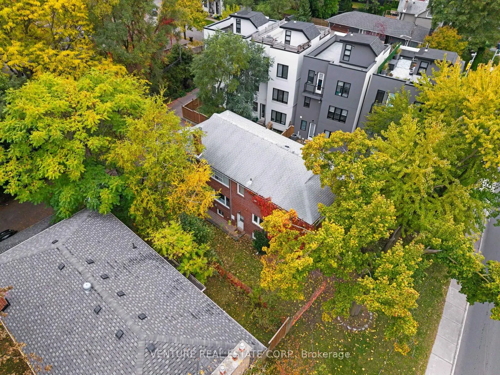 4617 Dundas Street W, #A