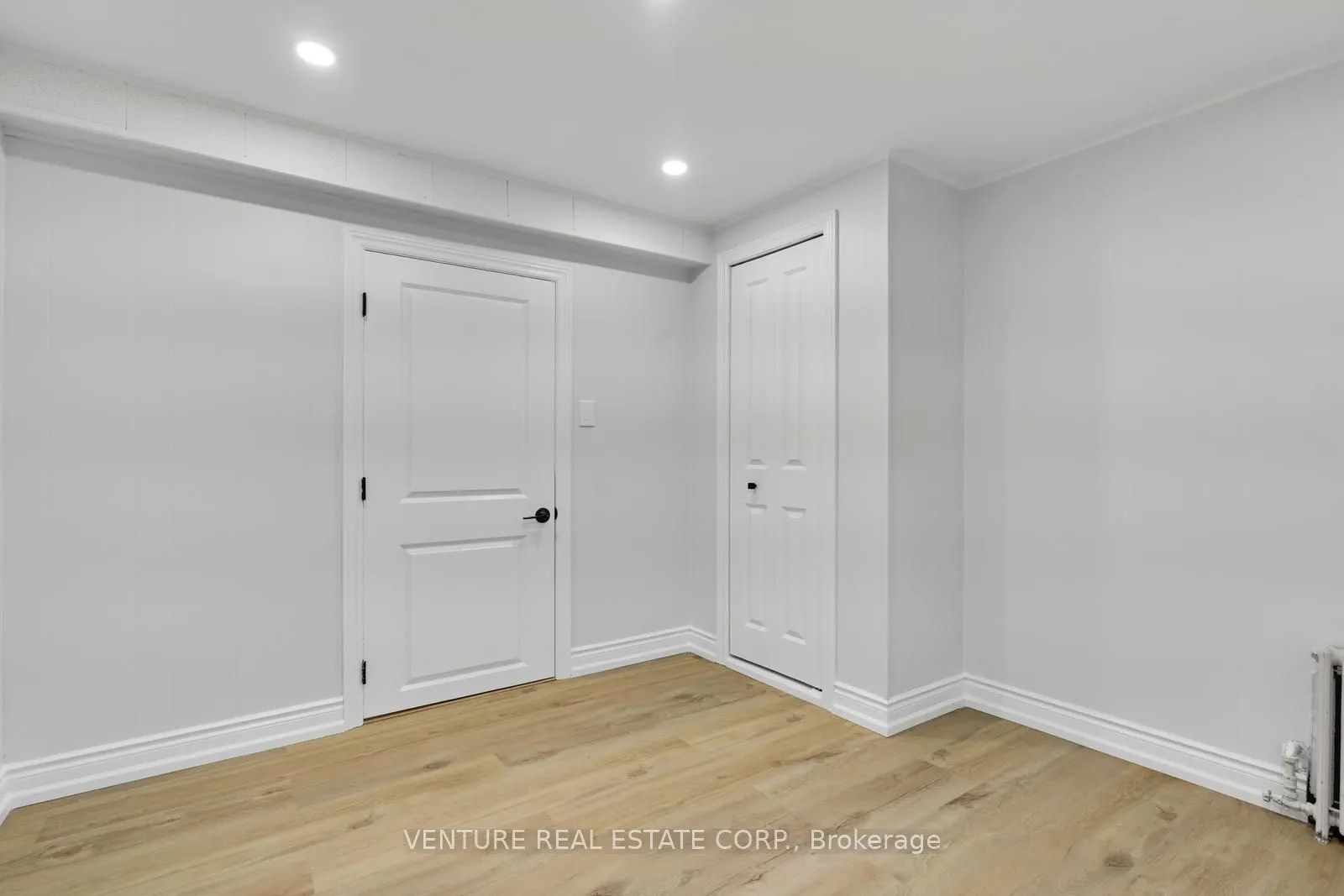 4617 Dundas Street W, #A