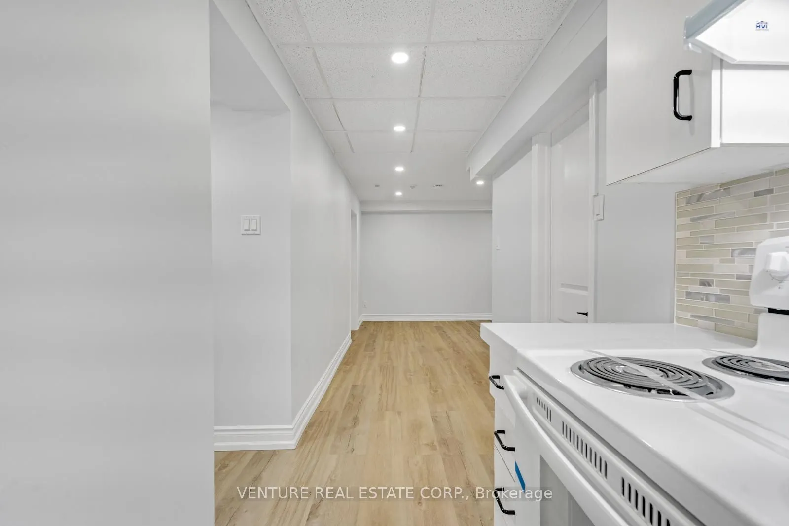 4617 Dundas Street W, #A