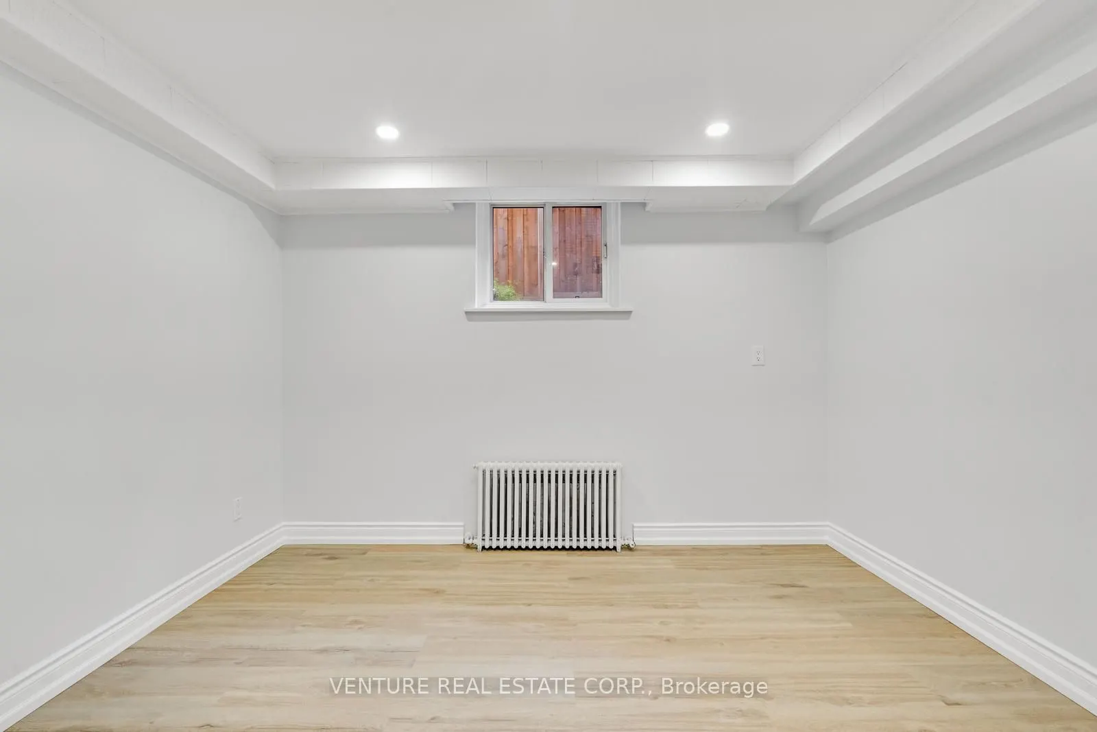 4617 Dundas Street W, #A