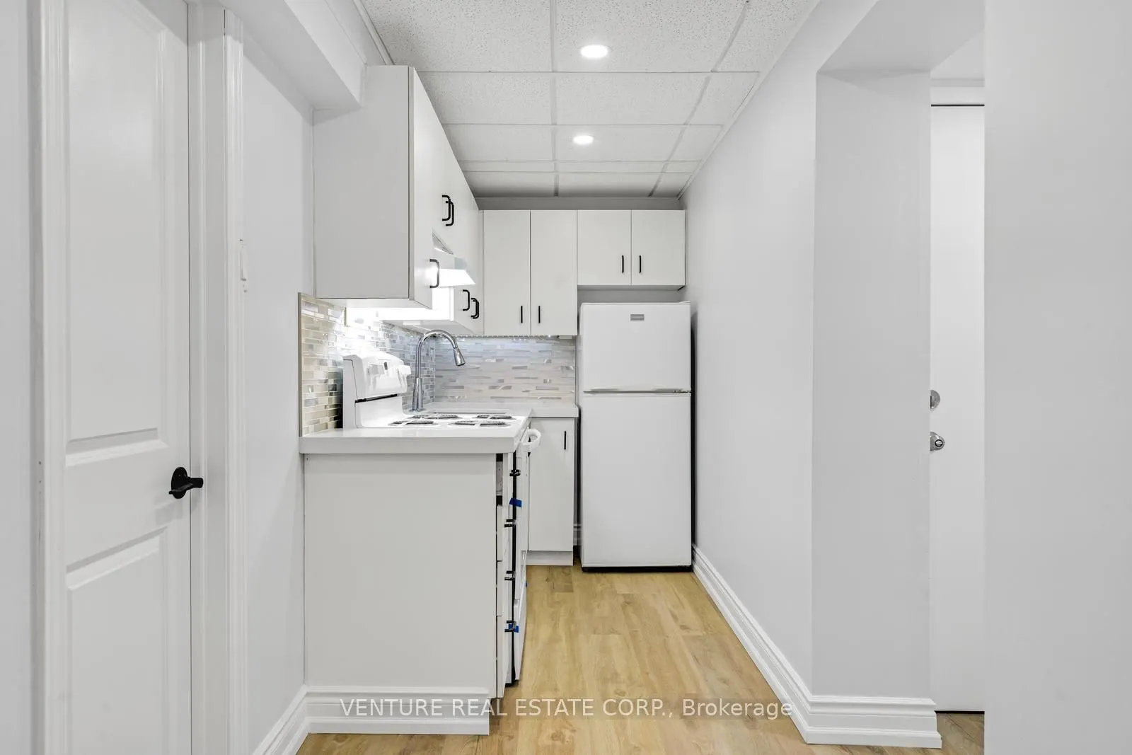 4617 Dundas Street W, #A