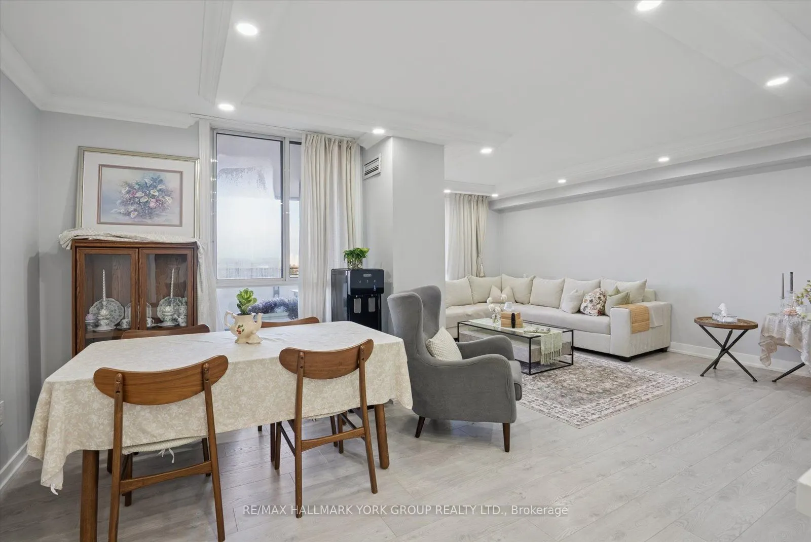 1300 Mississauga Valley Boulevard, #1006