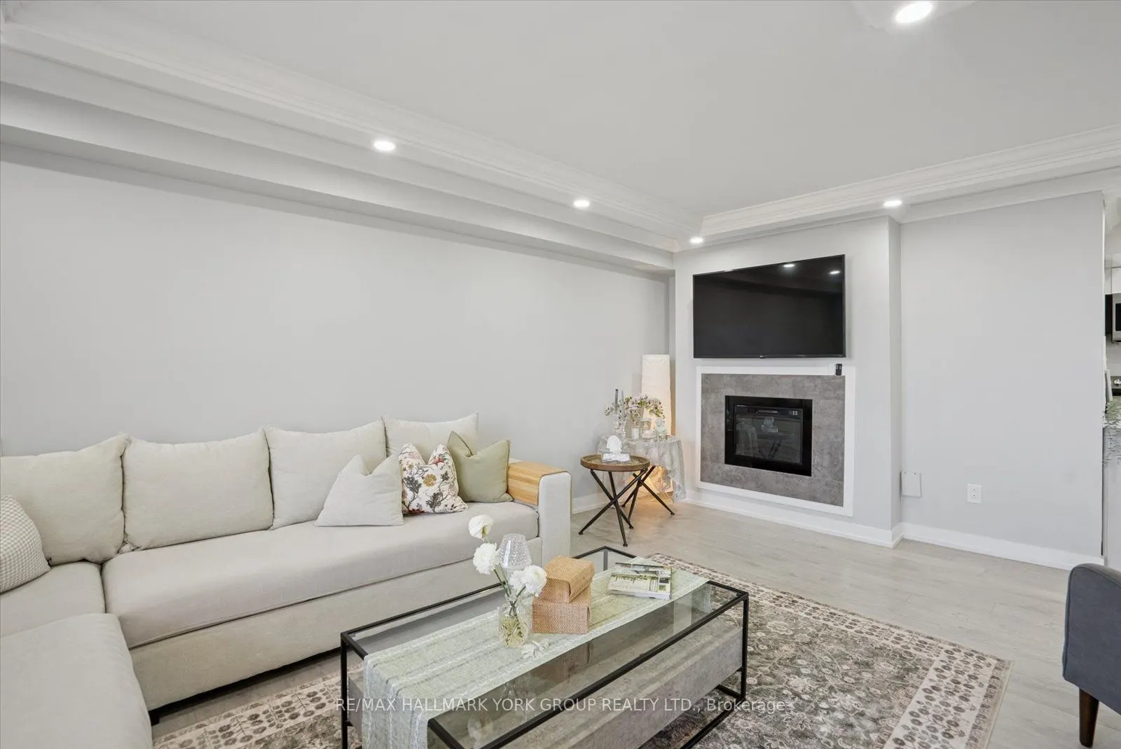 1300 Mississauga Valley Boulevard, #1006