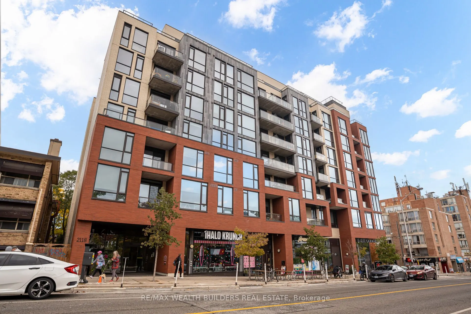 2118 Bloor Street W, #511