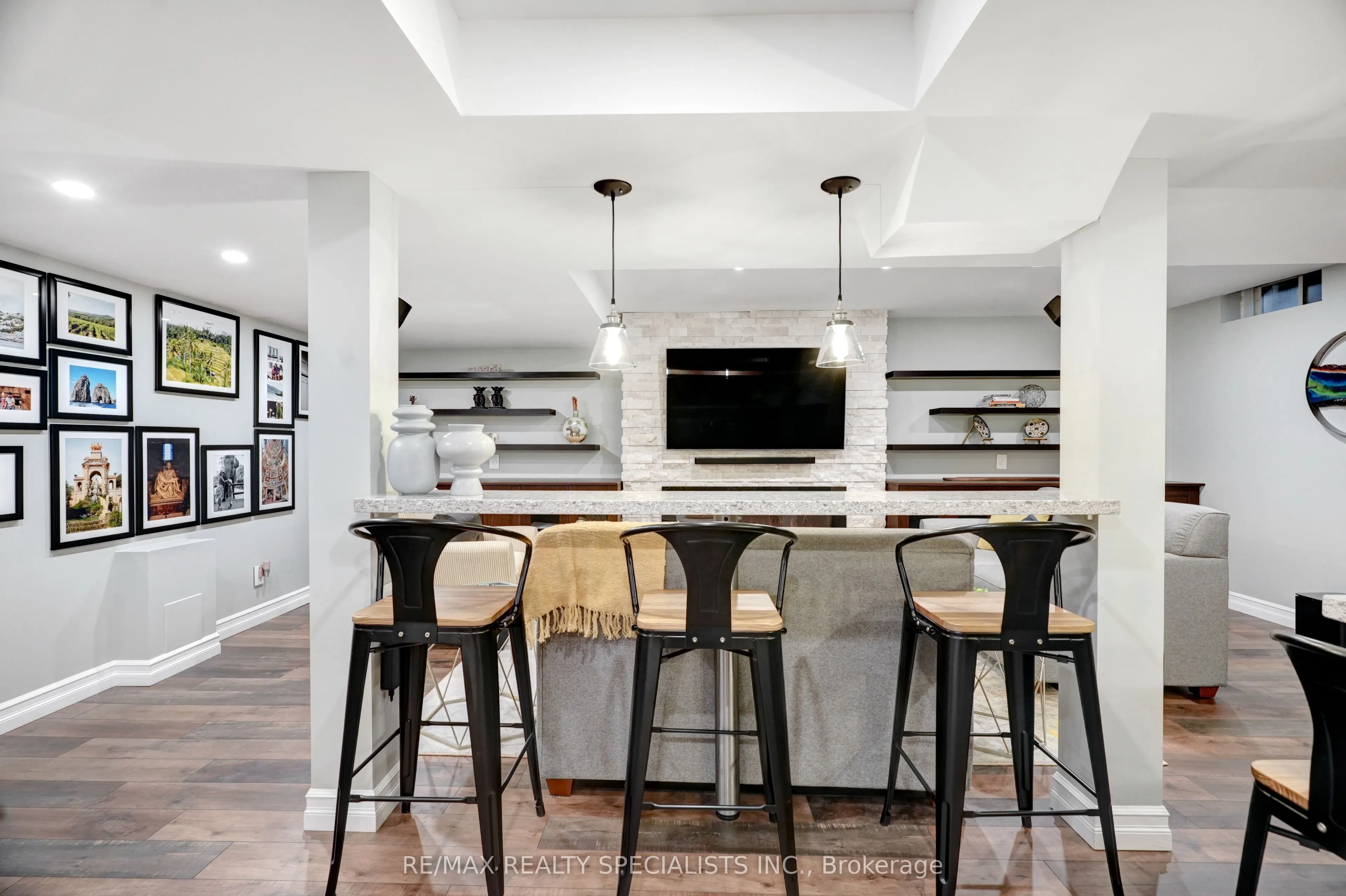 104 Earlsbridge Boulevard