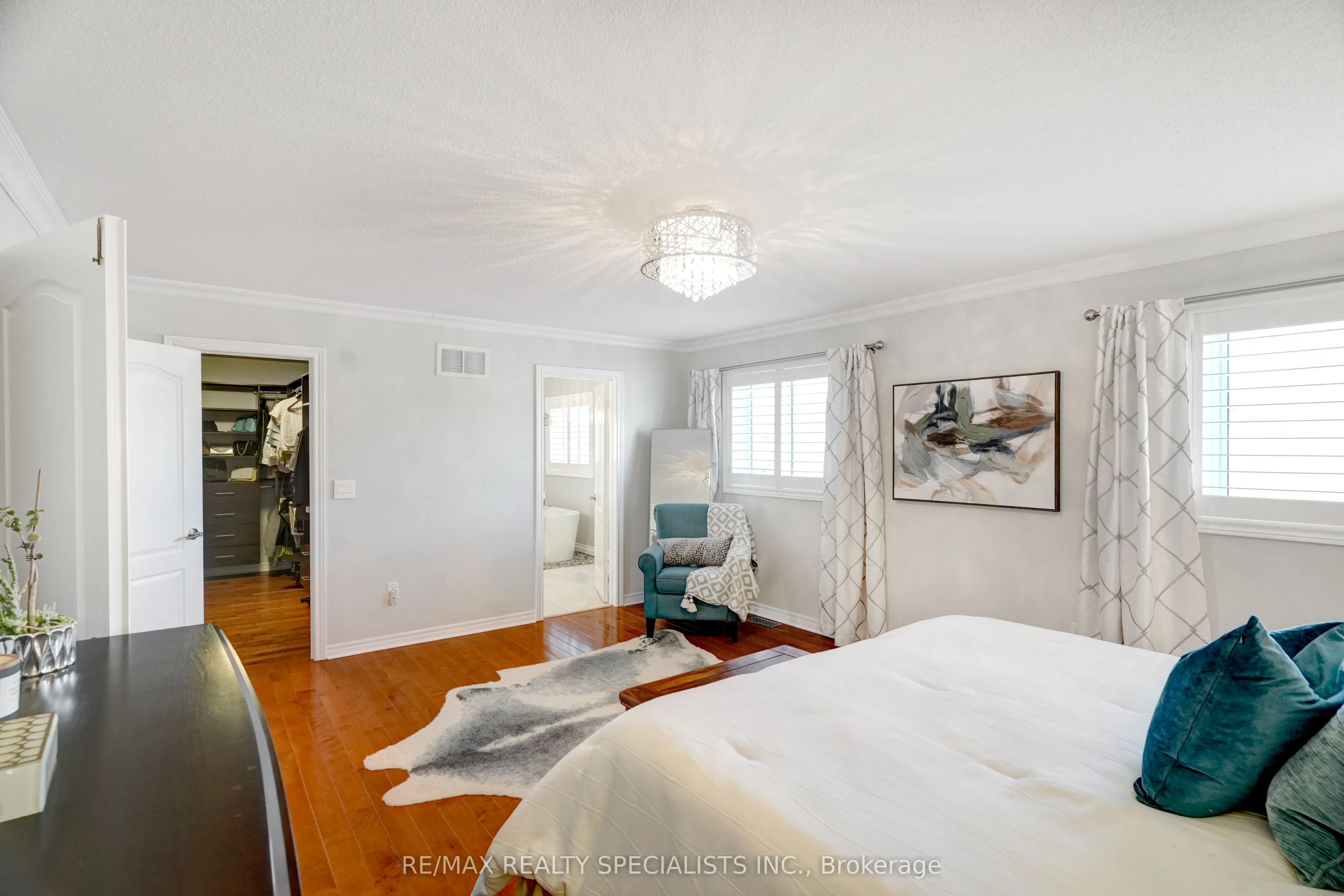 104 Earlsbridge Boulevard