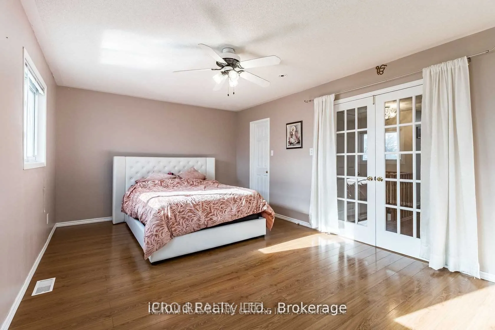 40 Muirland Crescent