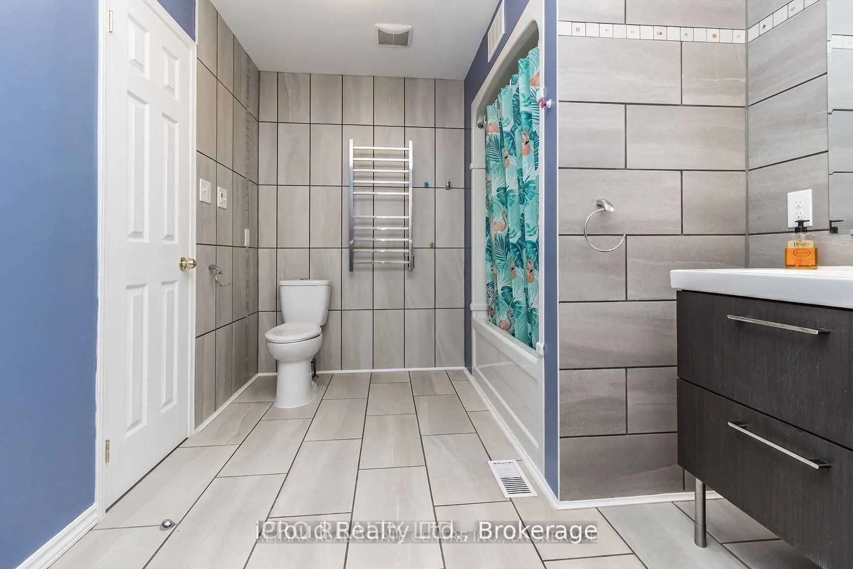 40 Muirland Crescent