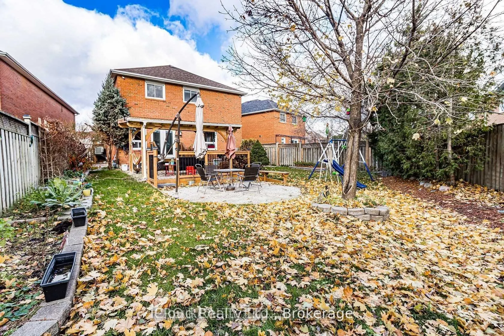 40 Muirland Crescent