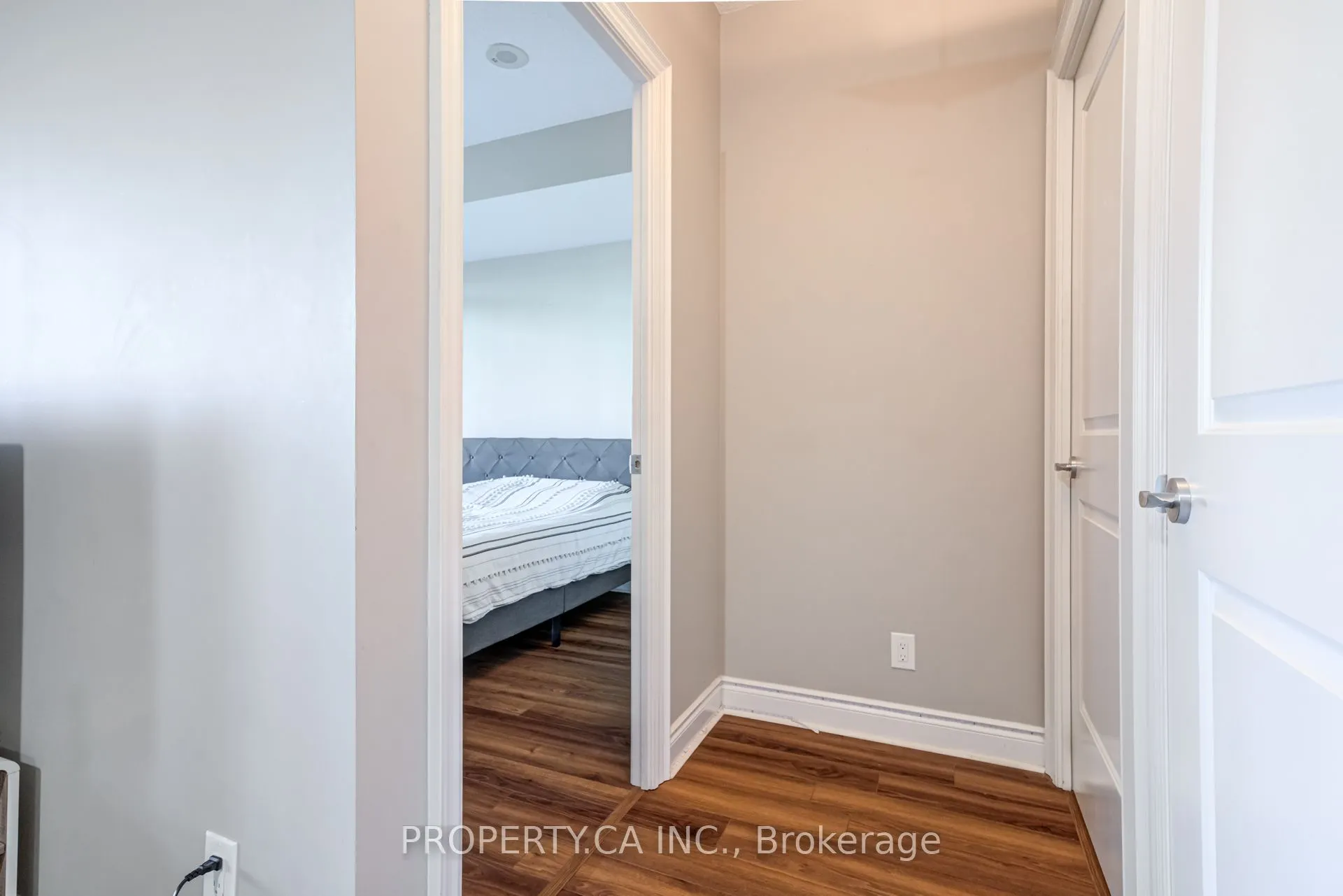 16 Brookers Lane, #406