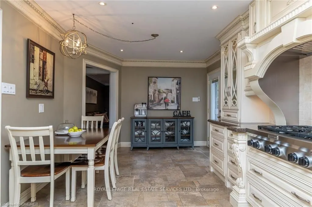 2123 Kawartha Crescent