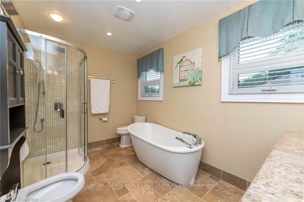 2123 Kawartha Crescent