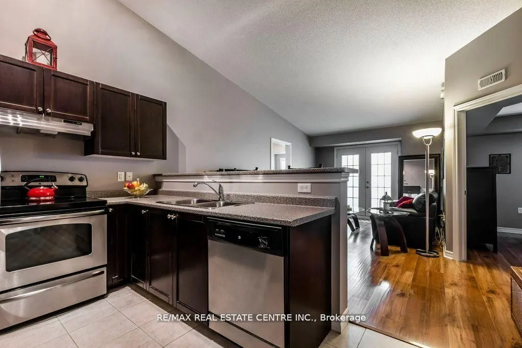 1360 Main Street E, #409