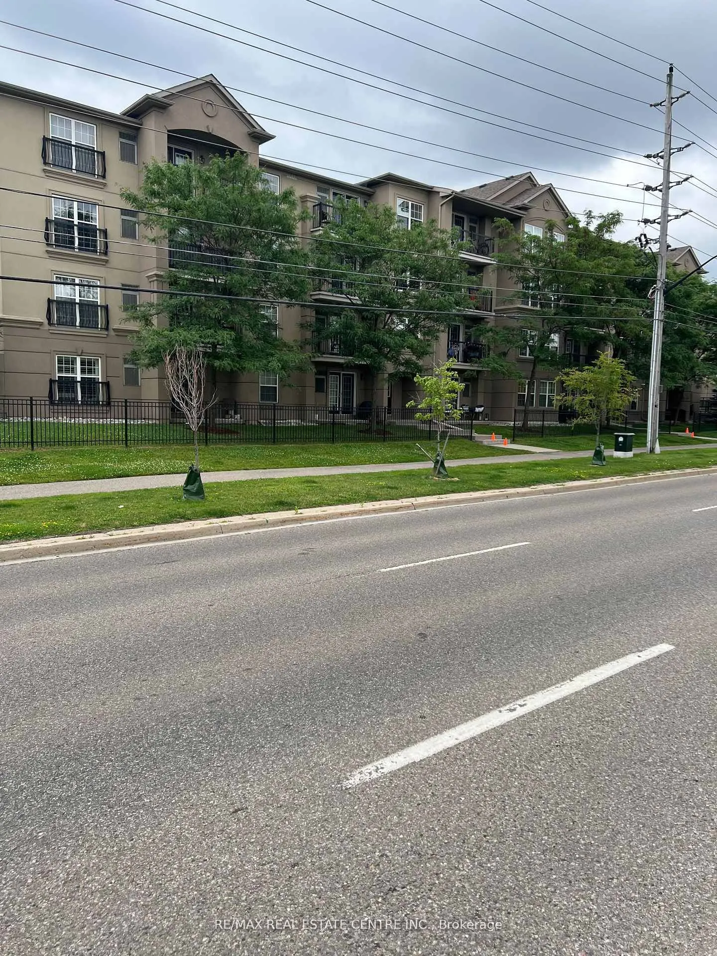 1360 Main Street E, #409