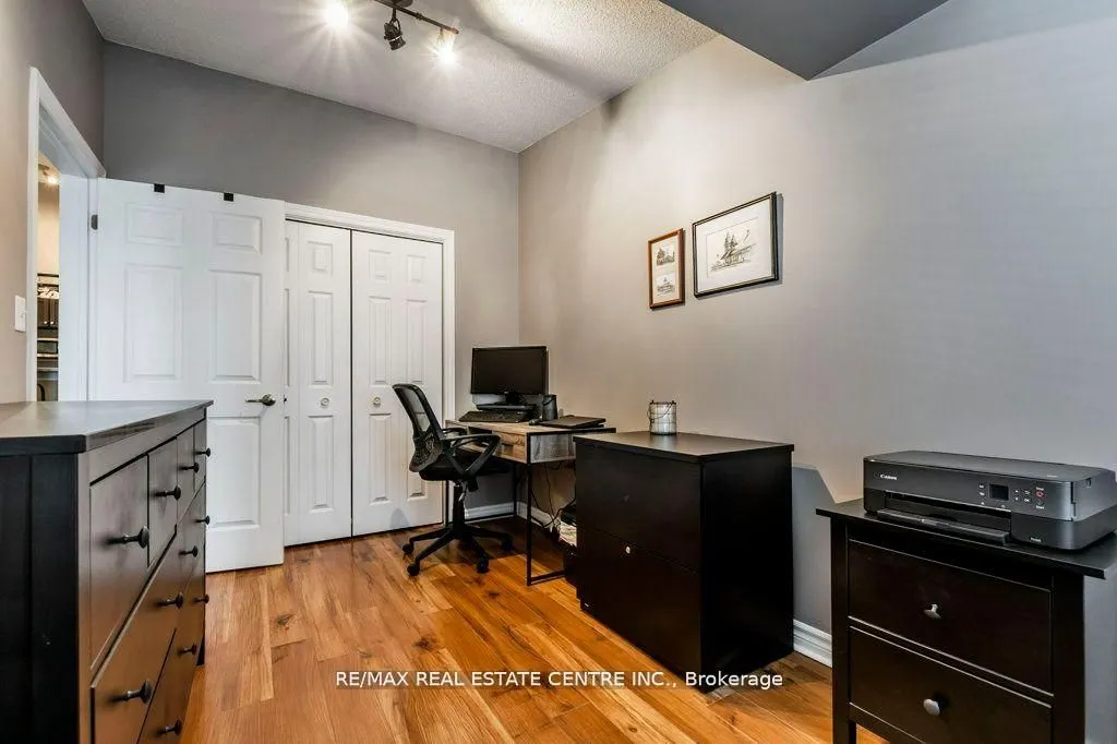 1360 Main Street E, #409