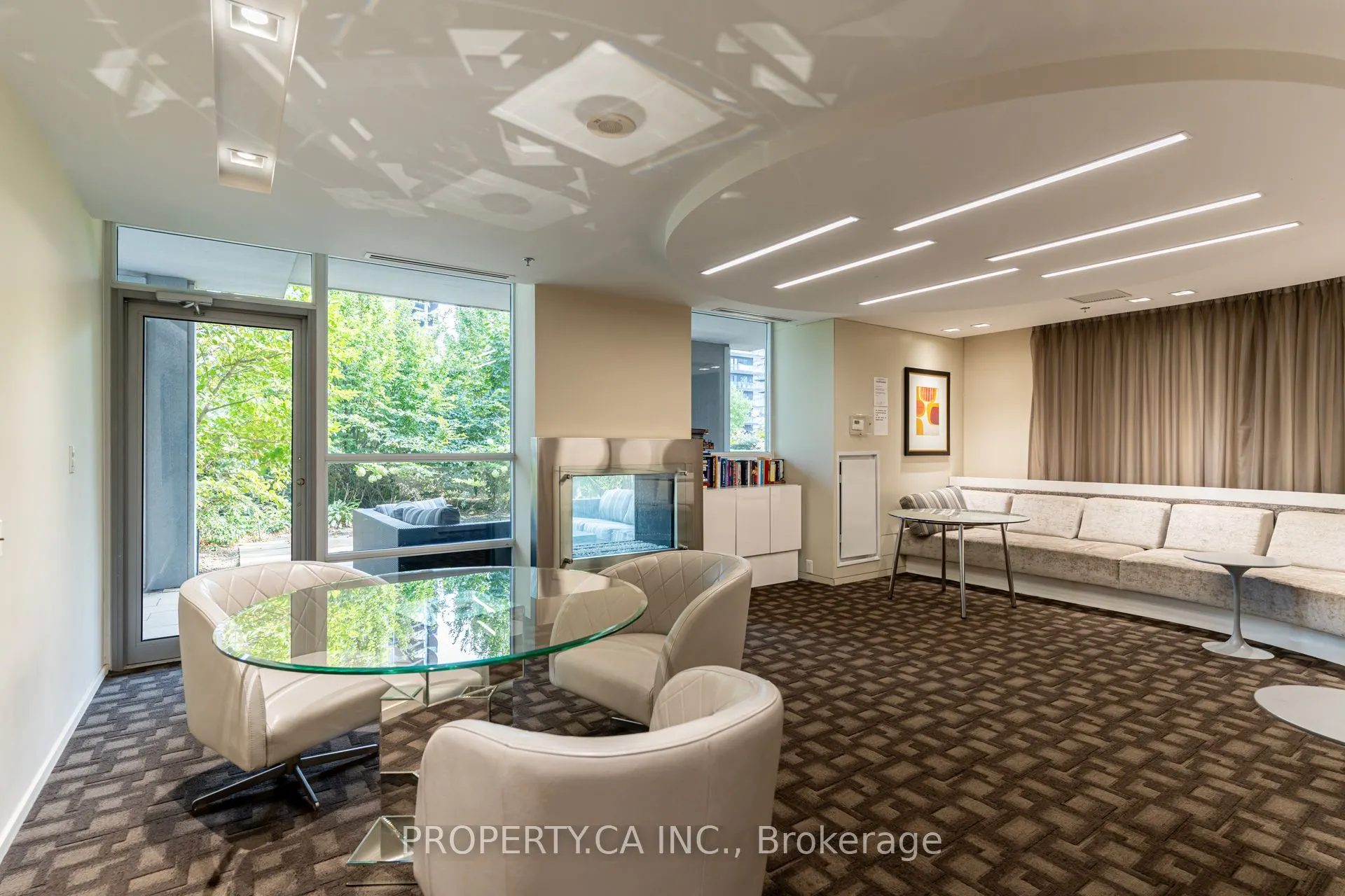 16 Brookers Lane, #406