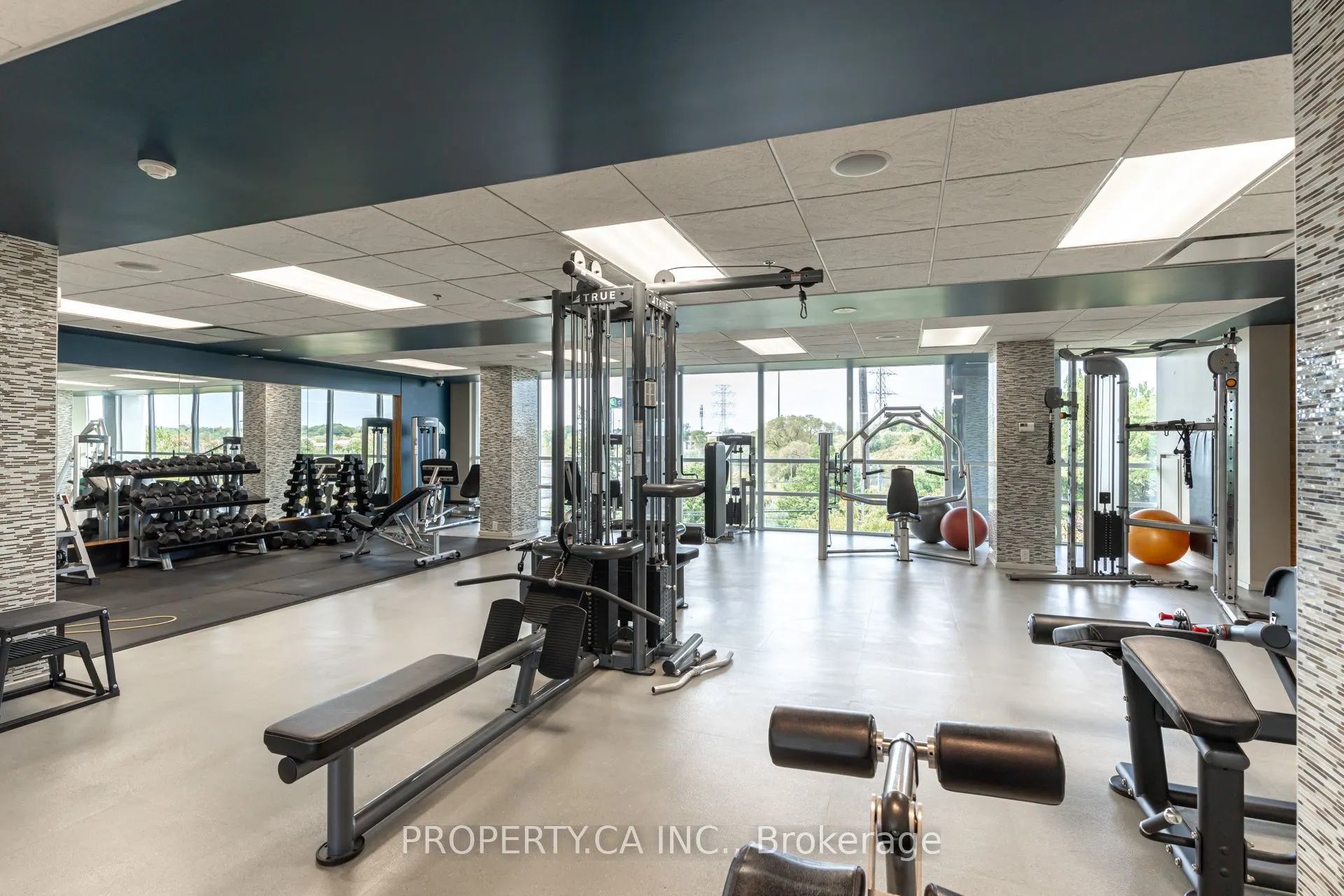 16 Brookers Lane, #406