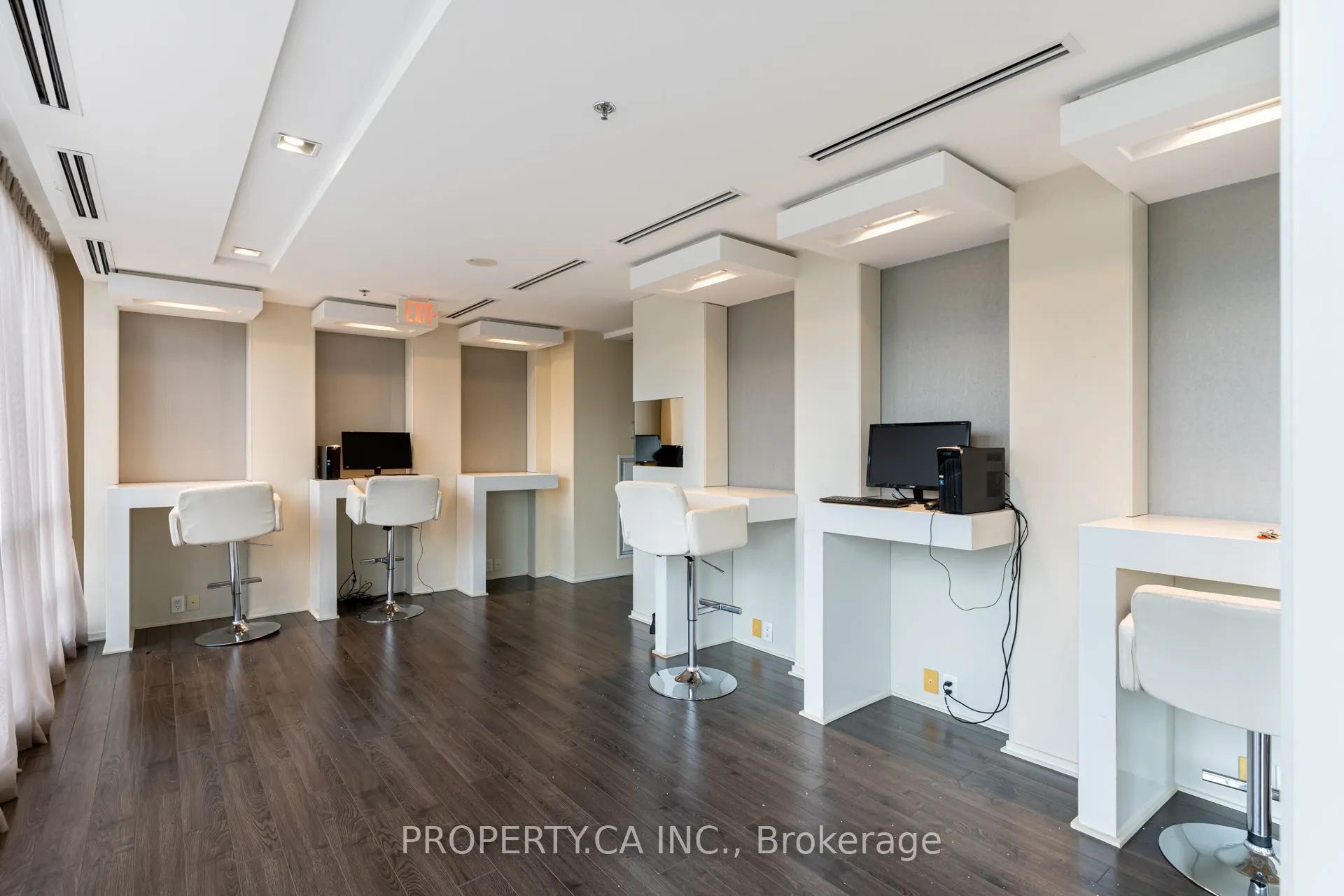 16 Brookers Lane, #406