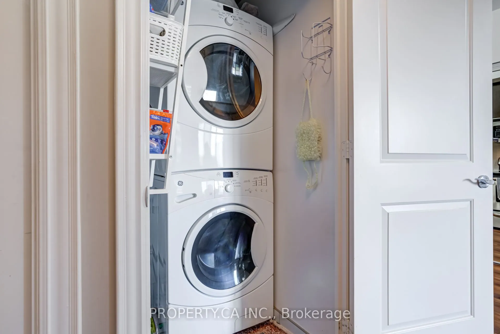 16 Brookers Lane, #406