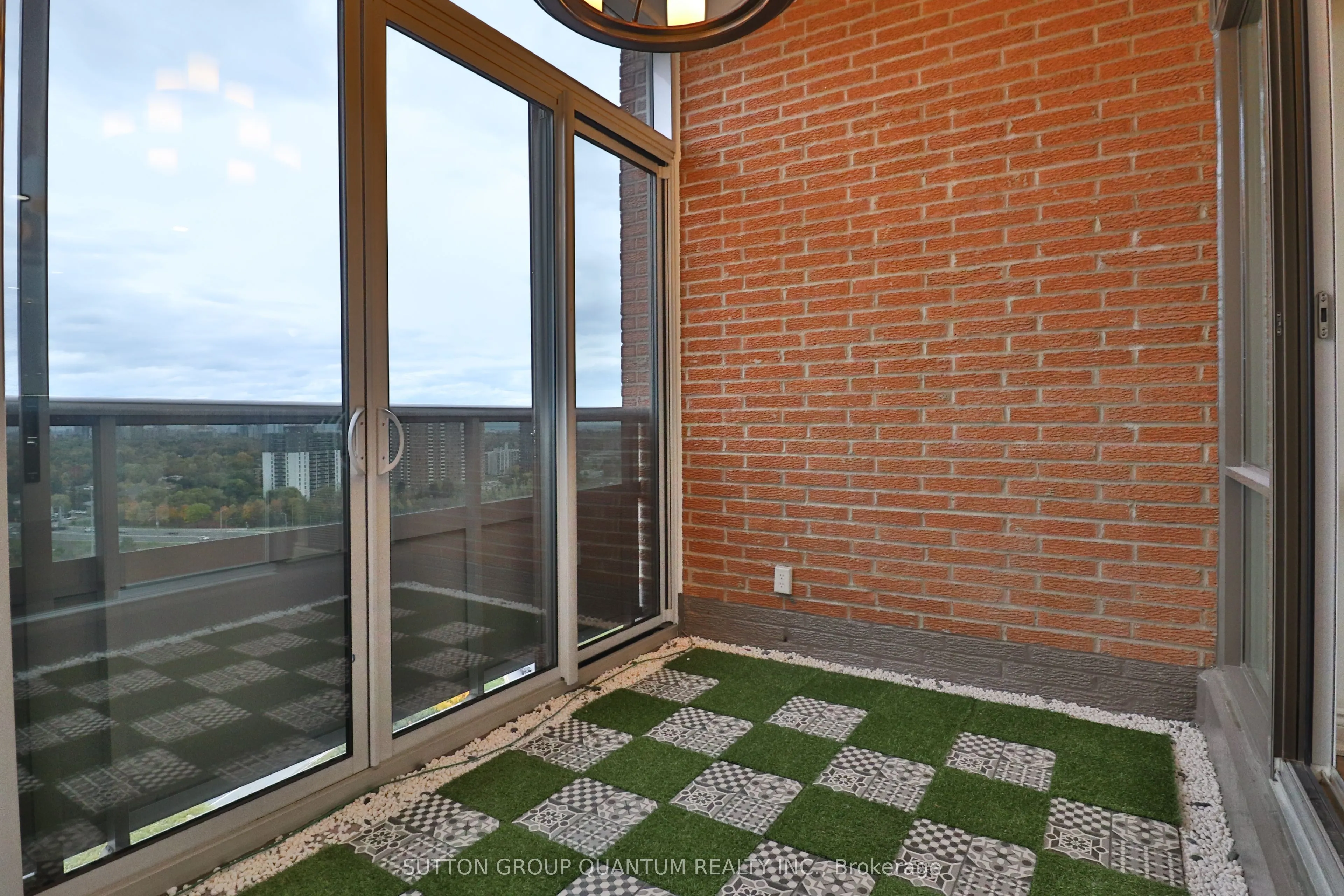 627 The West Mall, #2001