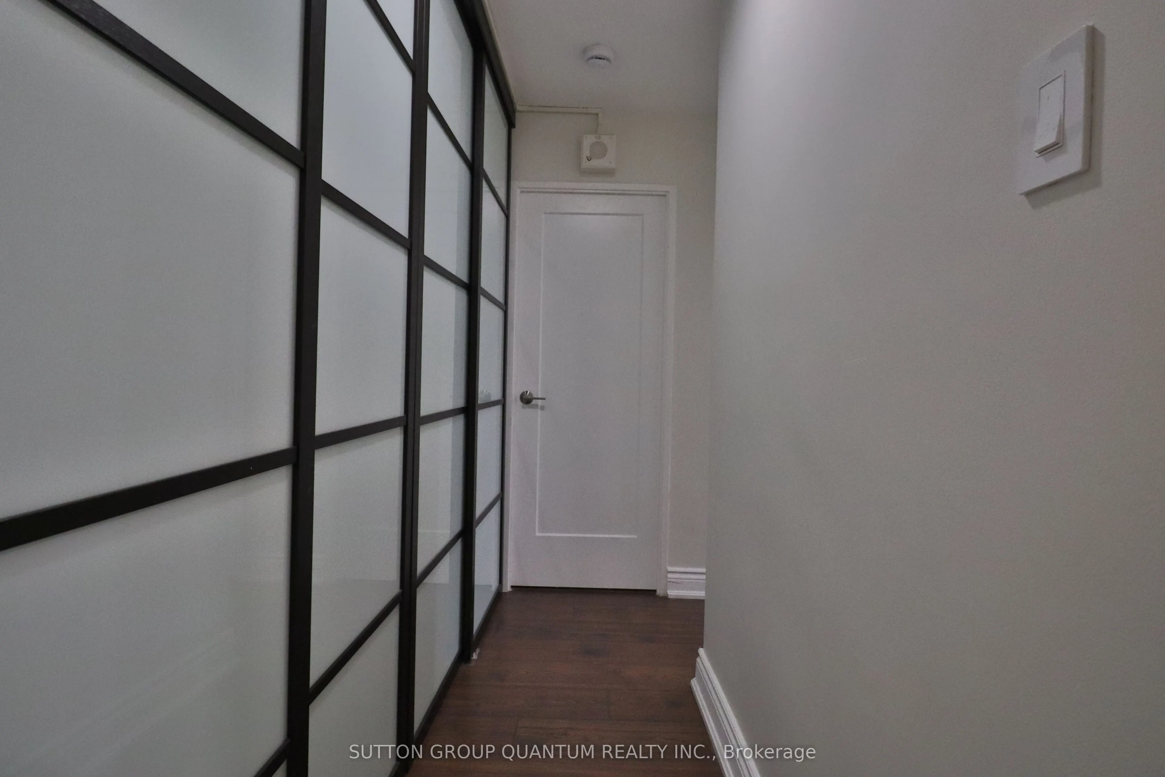 627 The West Mall, #2001