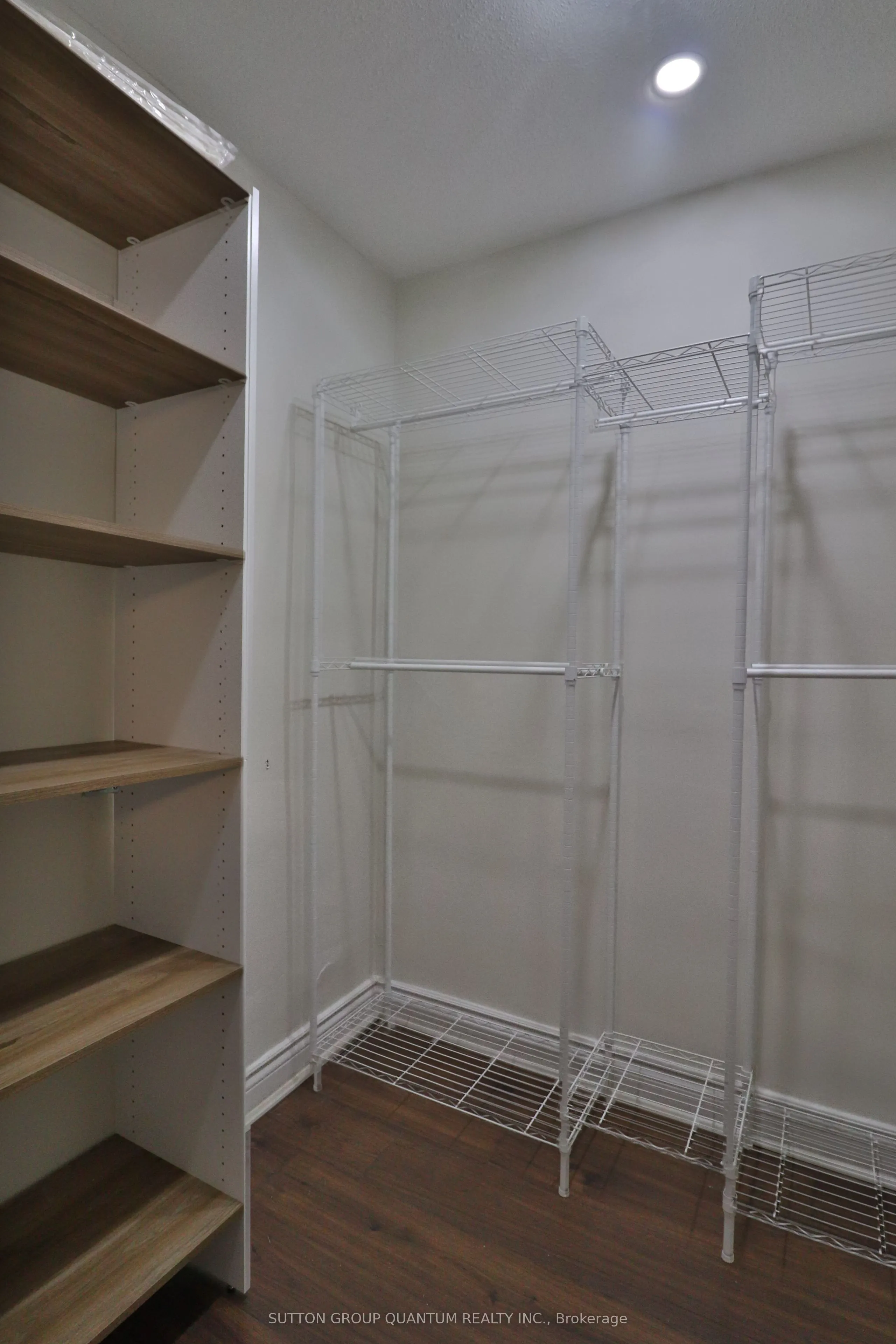 627 The West Mall, #2001