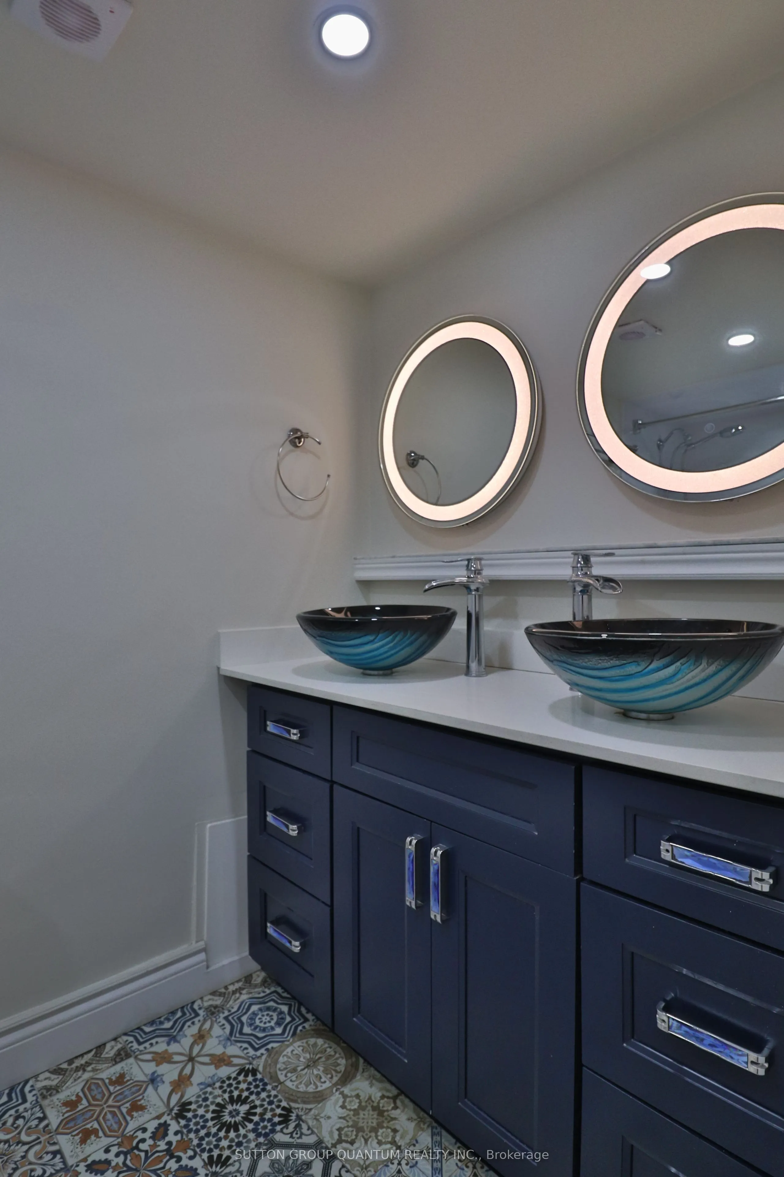 627 The West Mall, #2001