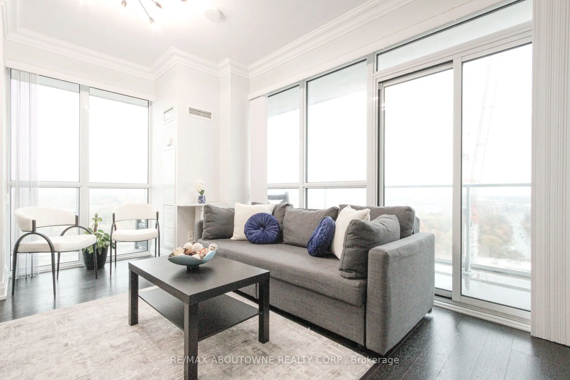 65 Speers Road, #1503