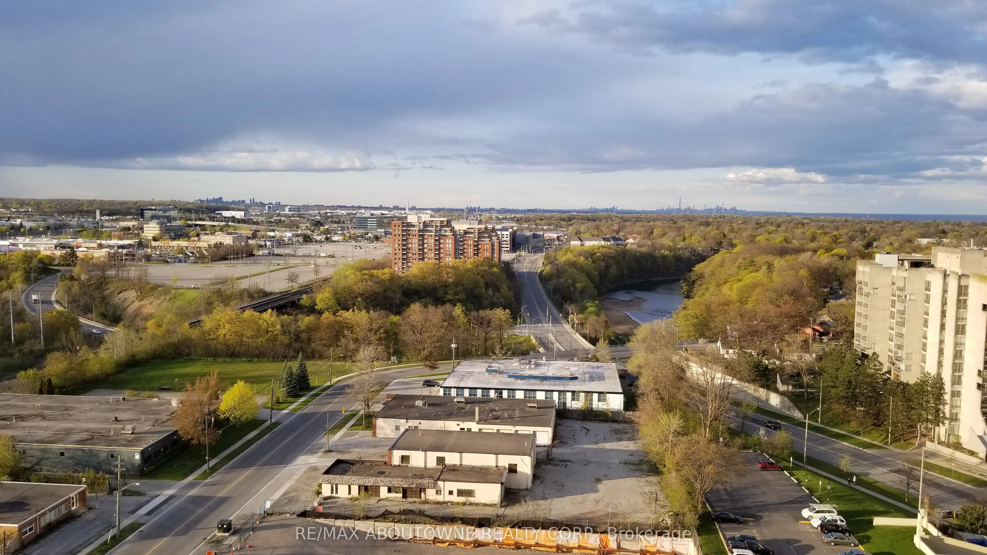 65 Speers Road, #1503