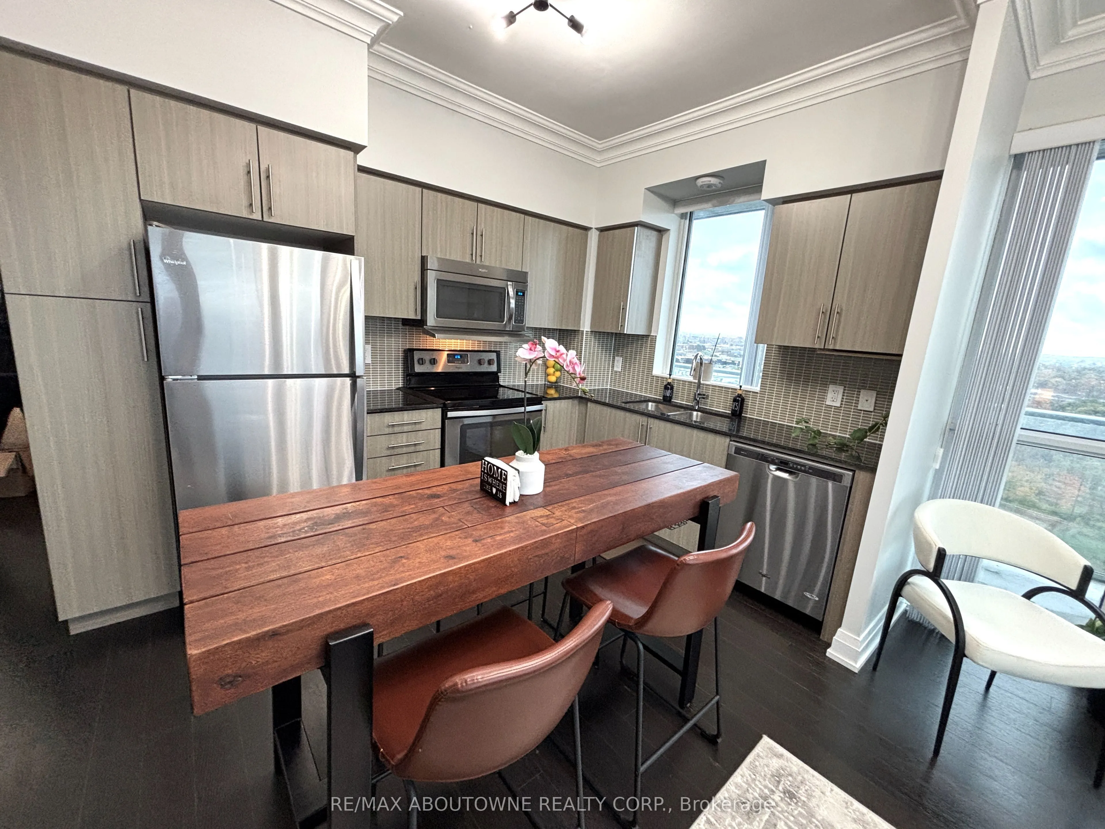 65 Speers Road, #1503