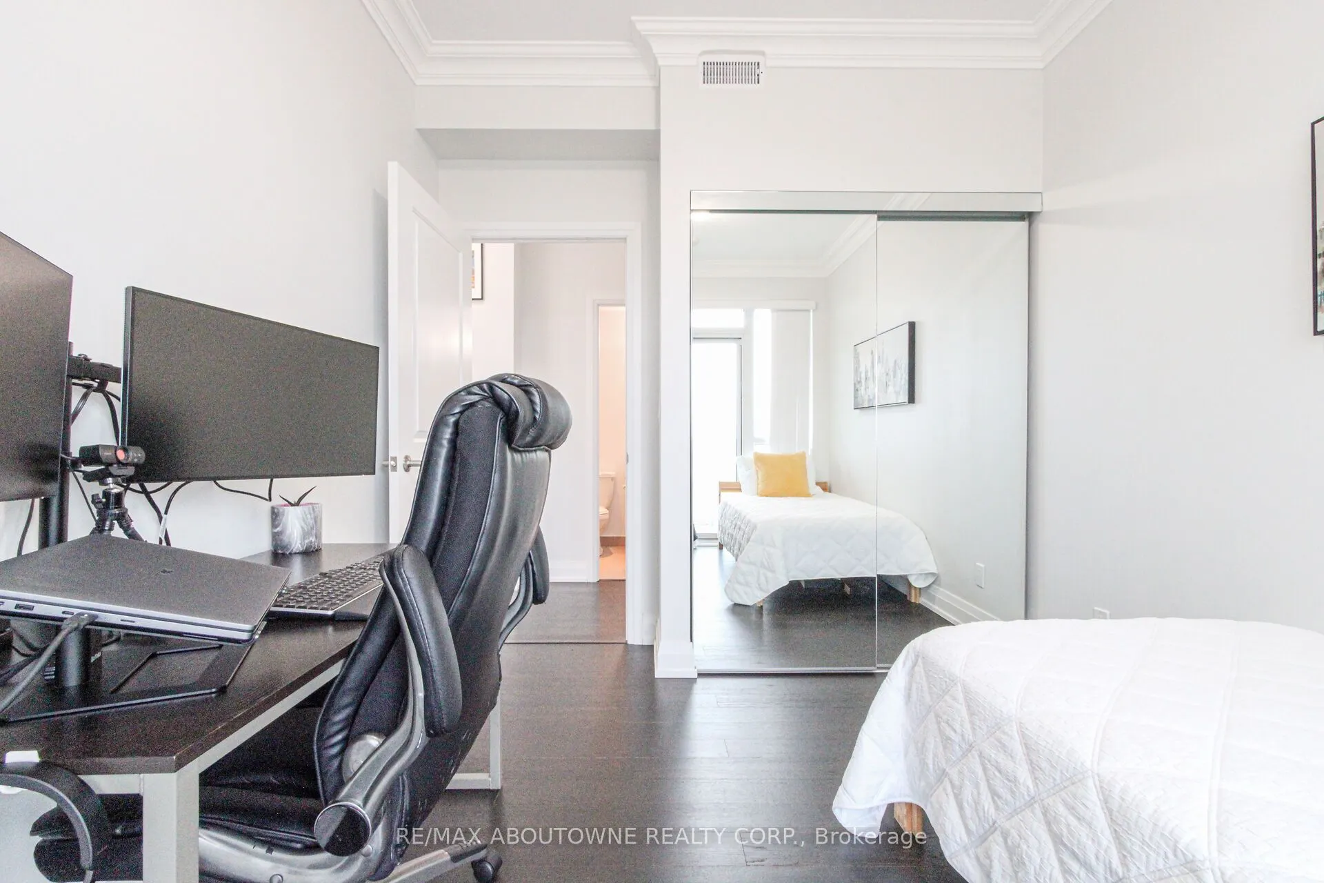 65 Speers Road, #1503