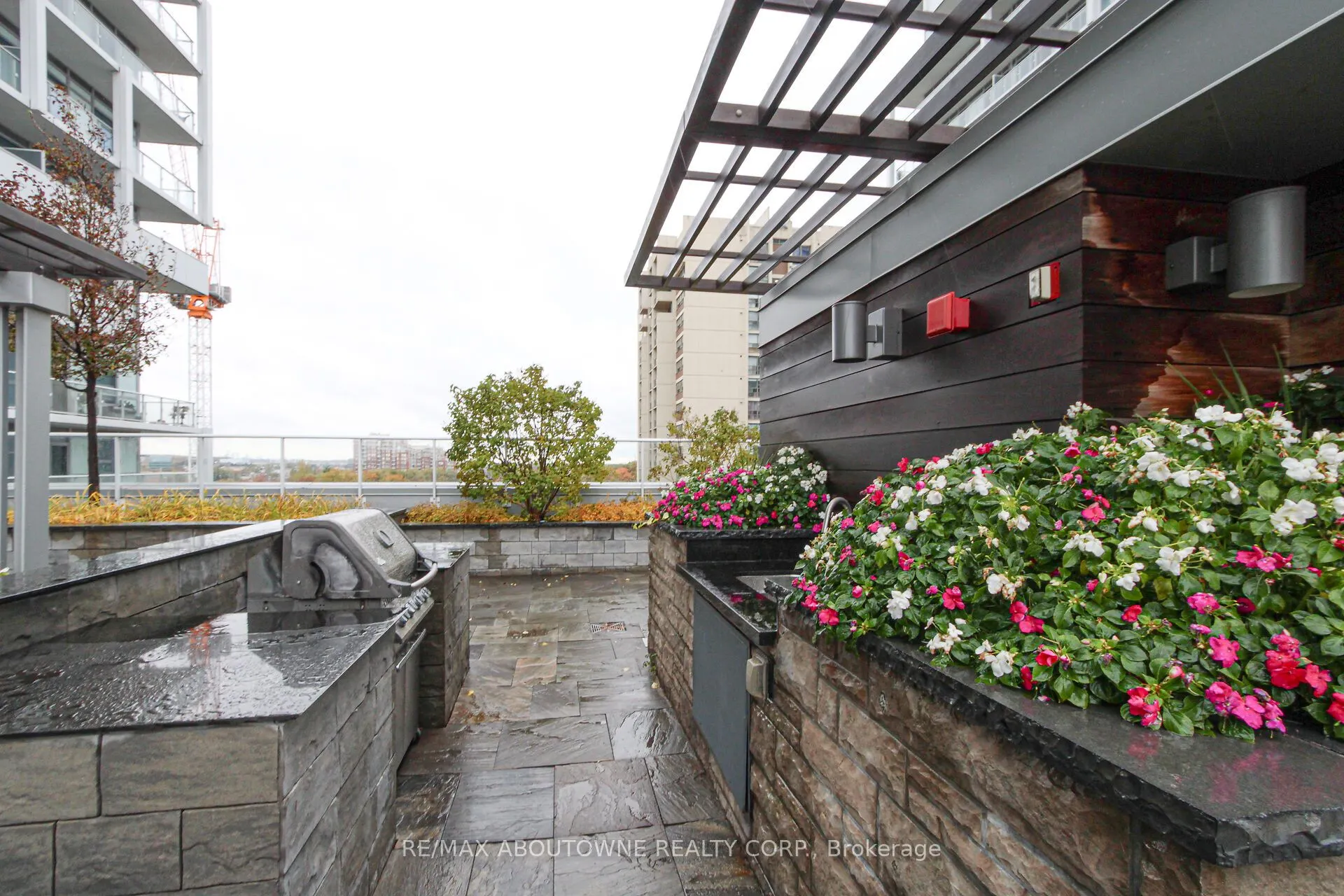 65 Speers Road, #1503