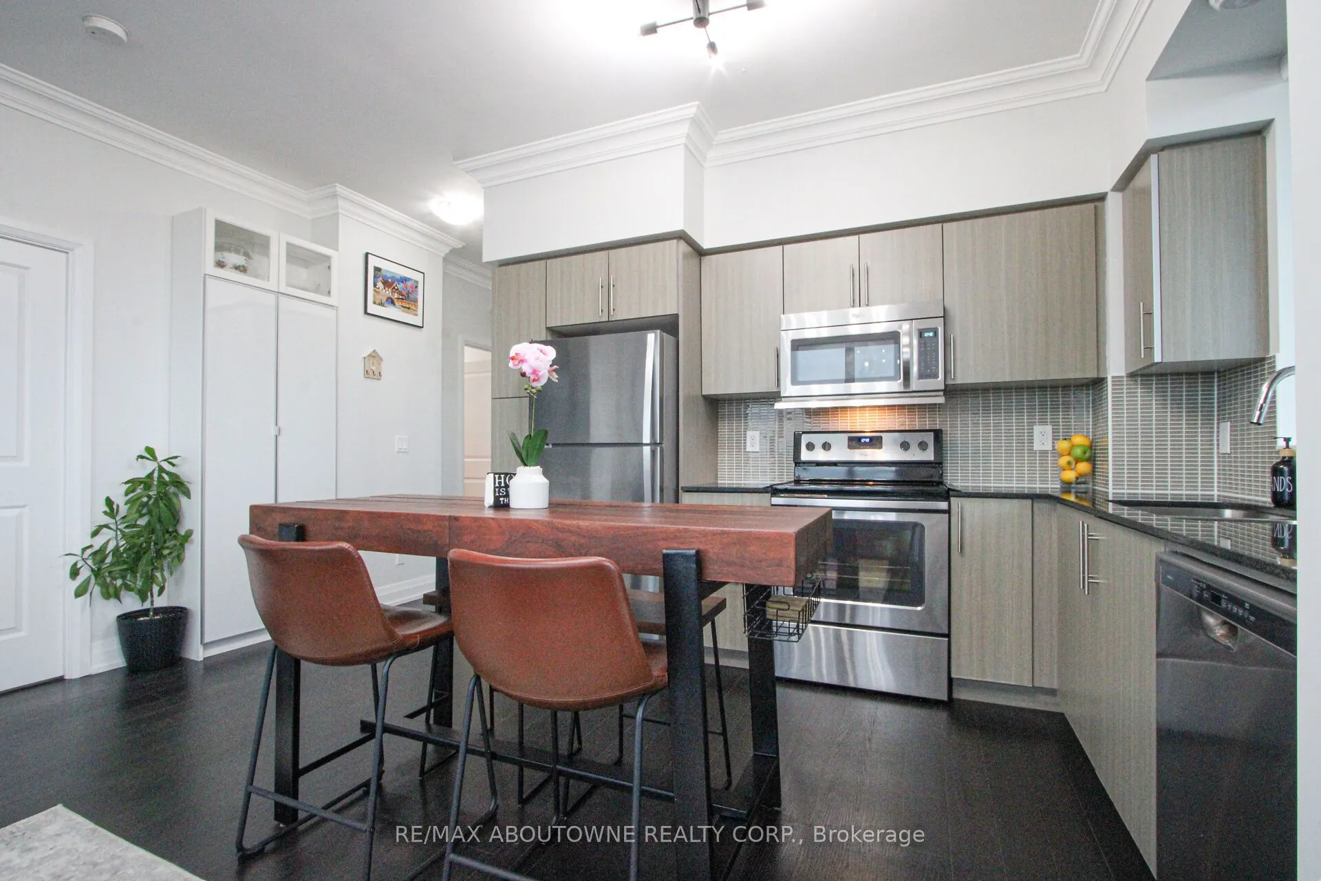 65 Speers Road, #1503