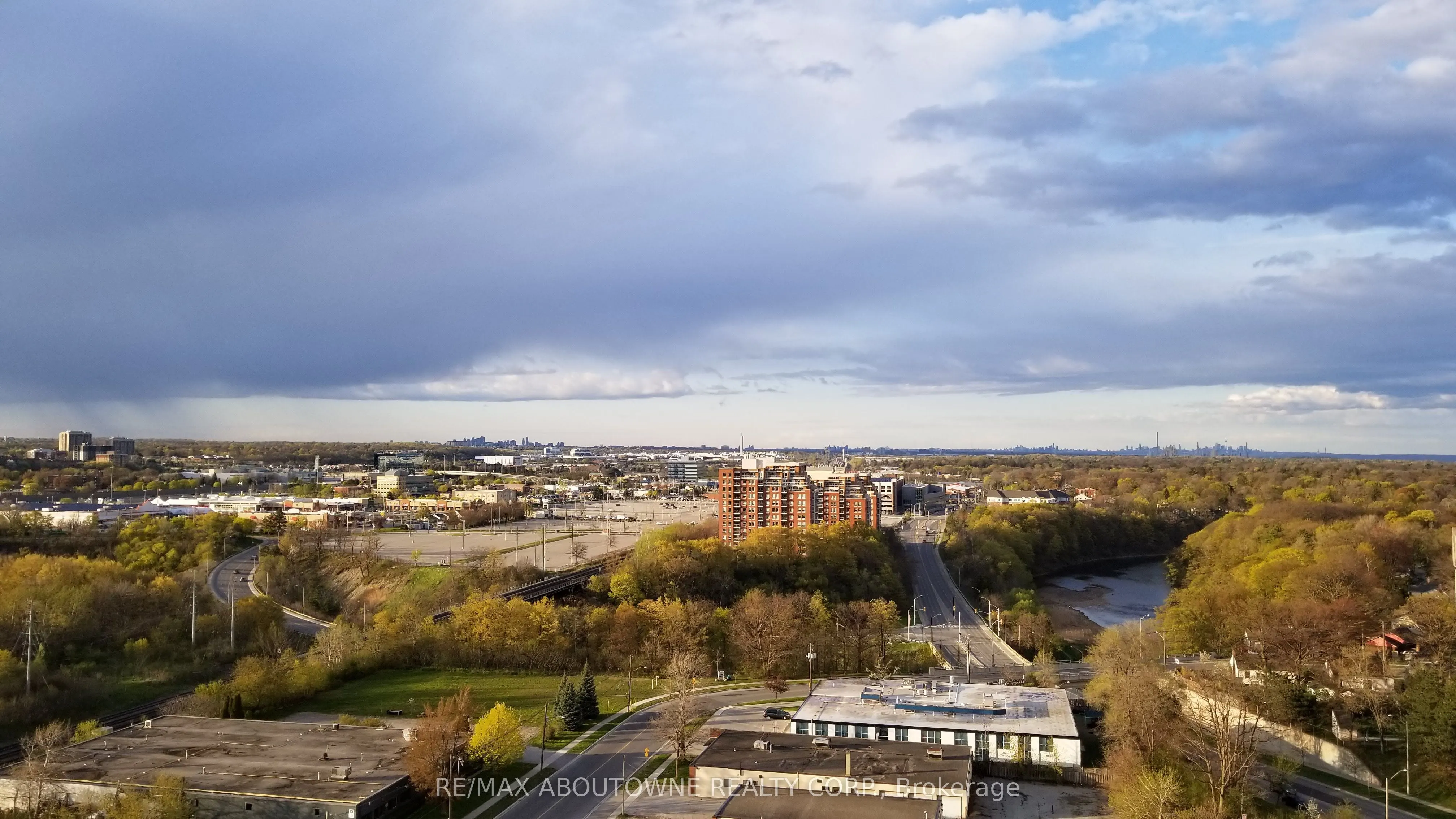 65 Speers Road, #1503