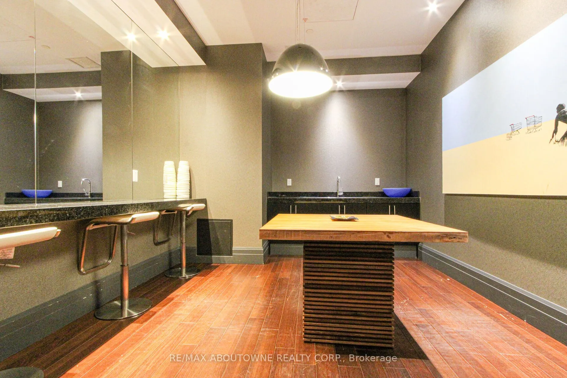 65 Speers Road, #1503